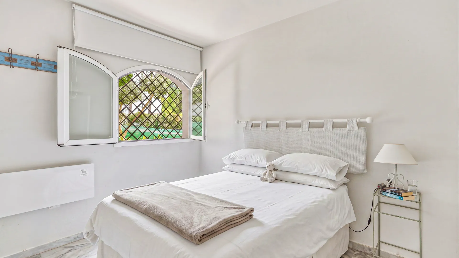 Elviria ground floor apartment for sale