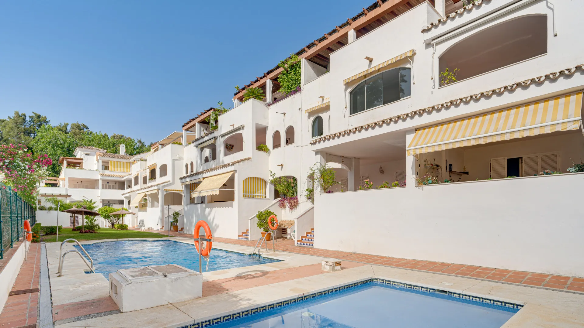 Elviria ground floor apartment for sale