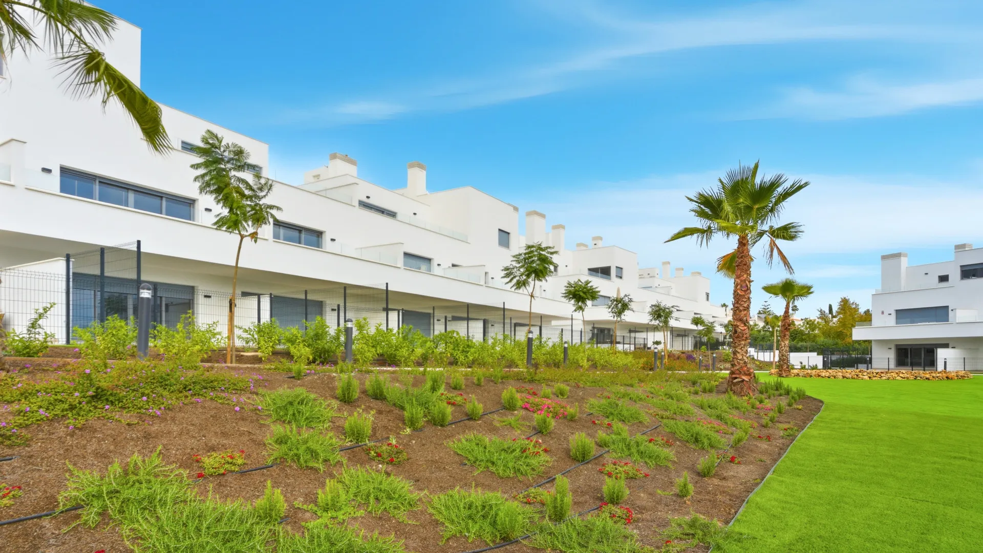 Apartment with 2 bedrooms for sale in Aqua Gardens