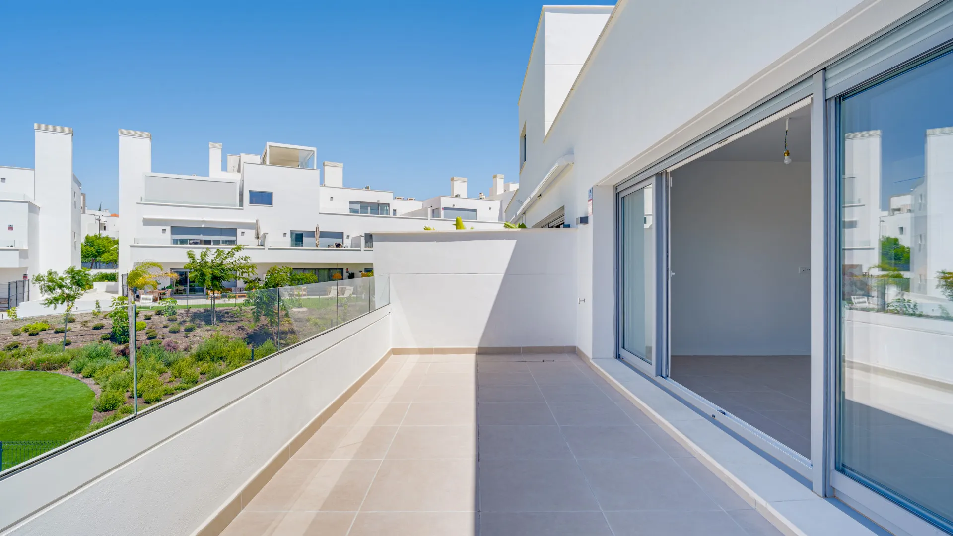 Apartment with 2 bedrooms for sale in Aqua Gardens