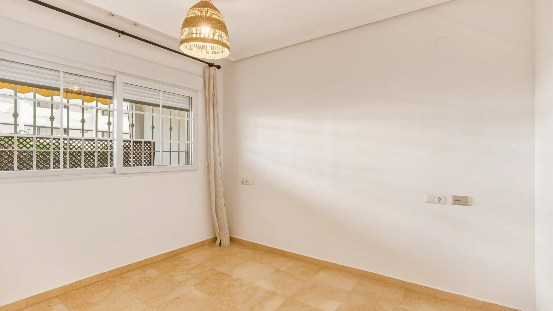 Ground floor apartment for sale in Gala Placidia