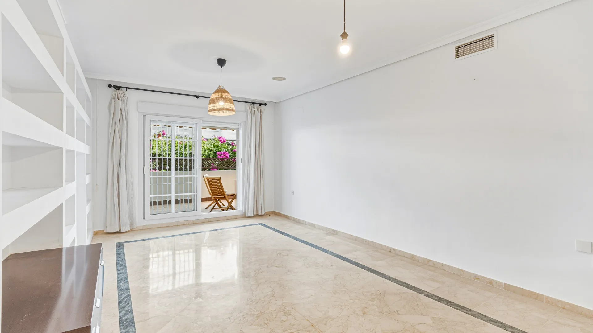 Ground floor apartment for sale in Gala Placidia