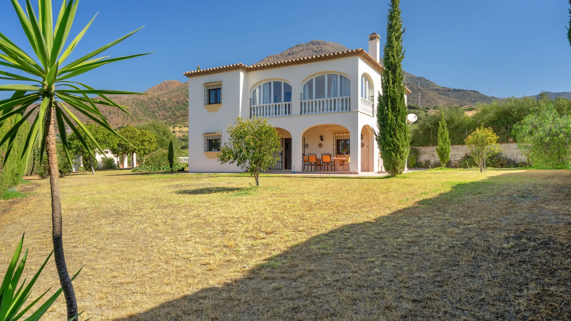 4 bedrooms villa for sale in Los Pedregales