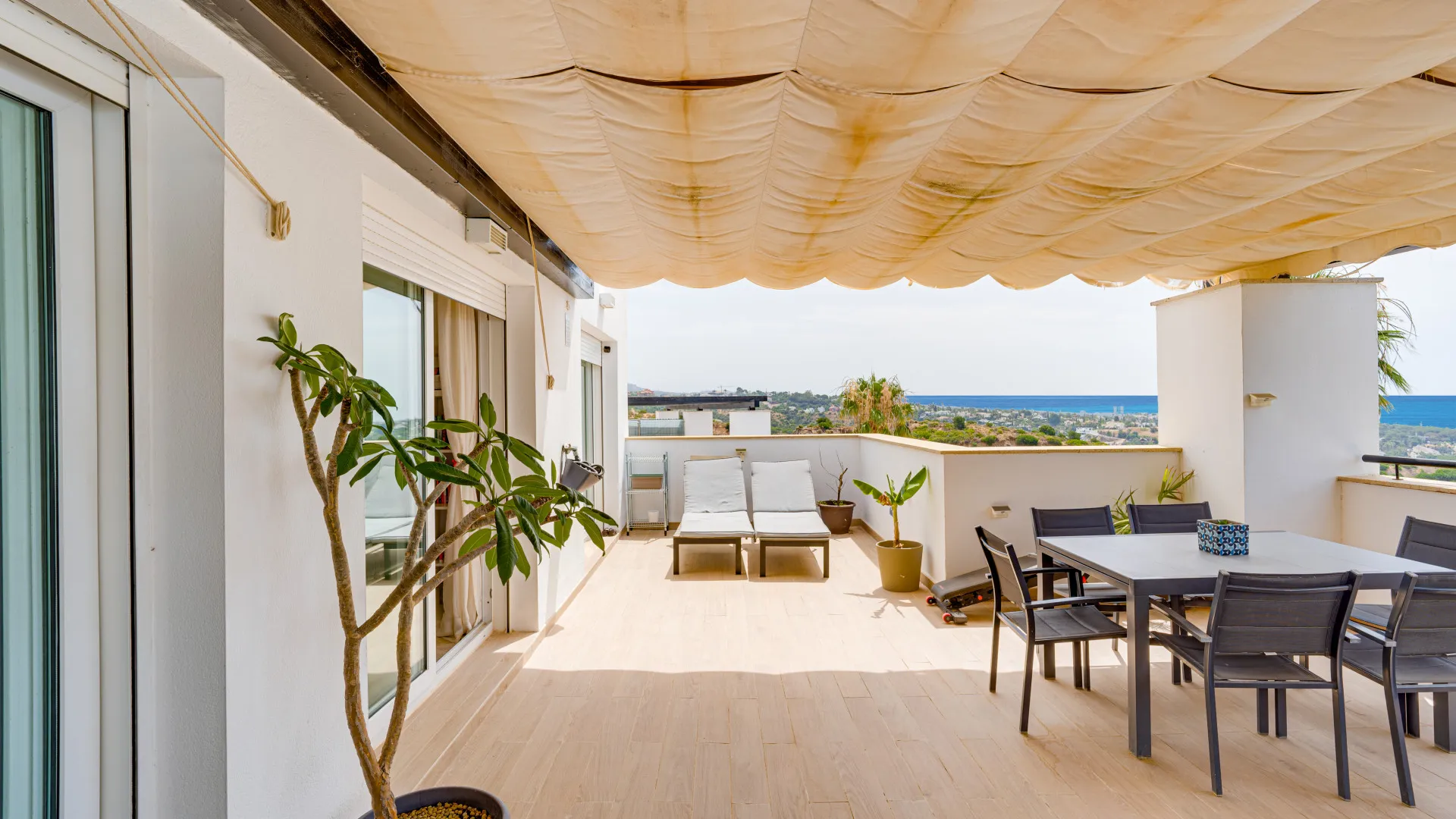 Comprar atico duplex de 3 dormitorios en Santa Clara