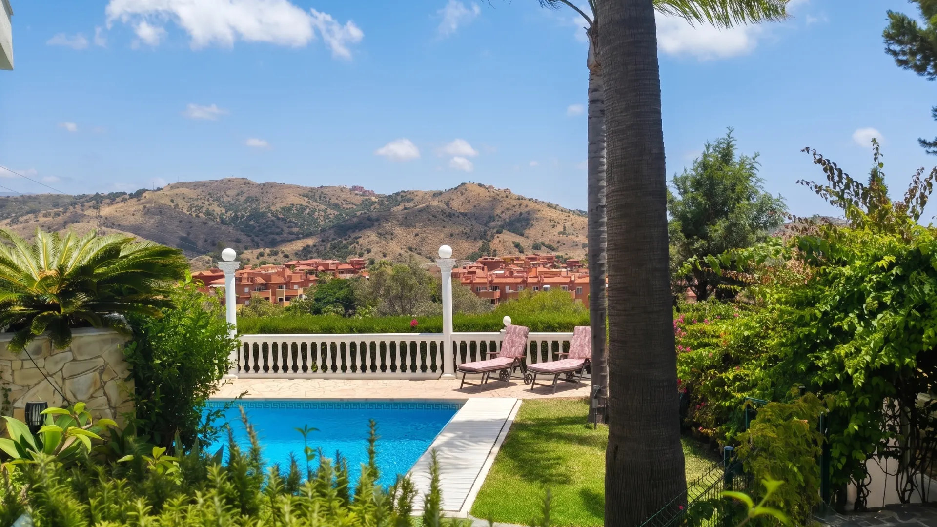 For sale villa in Hacienda las Chapas