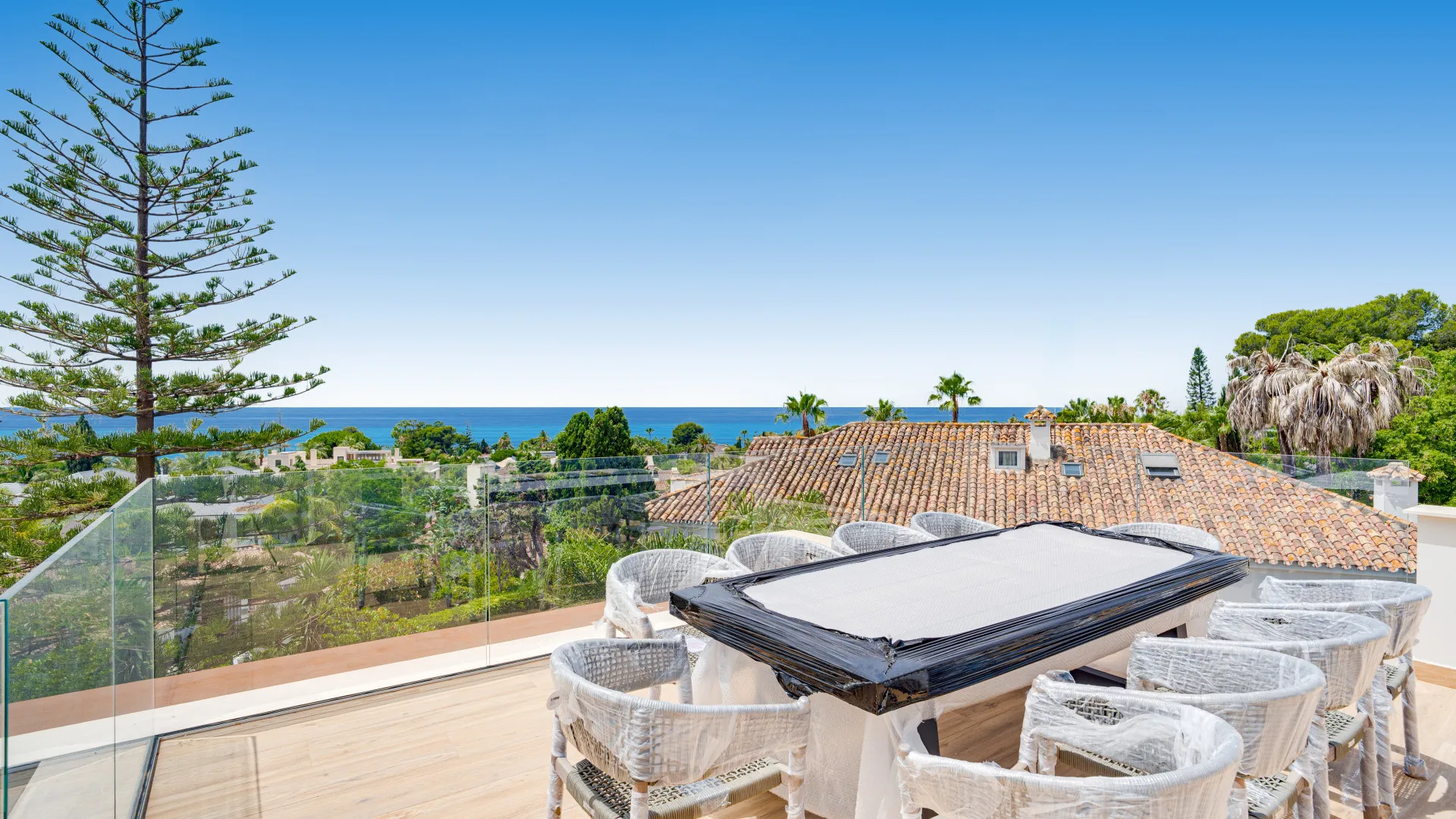 5 bedrooms Los Monteros Playa villa for sale