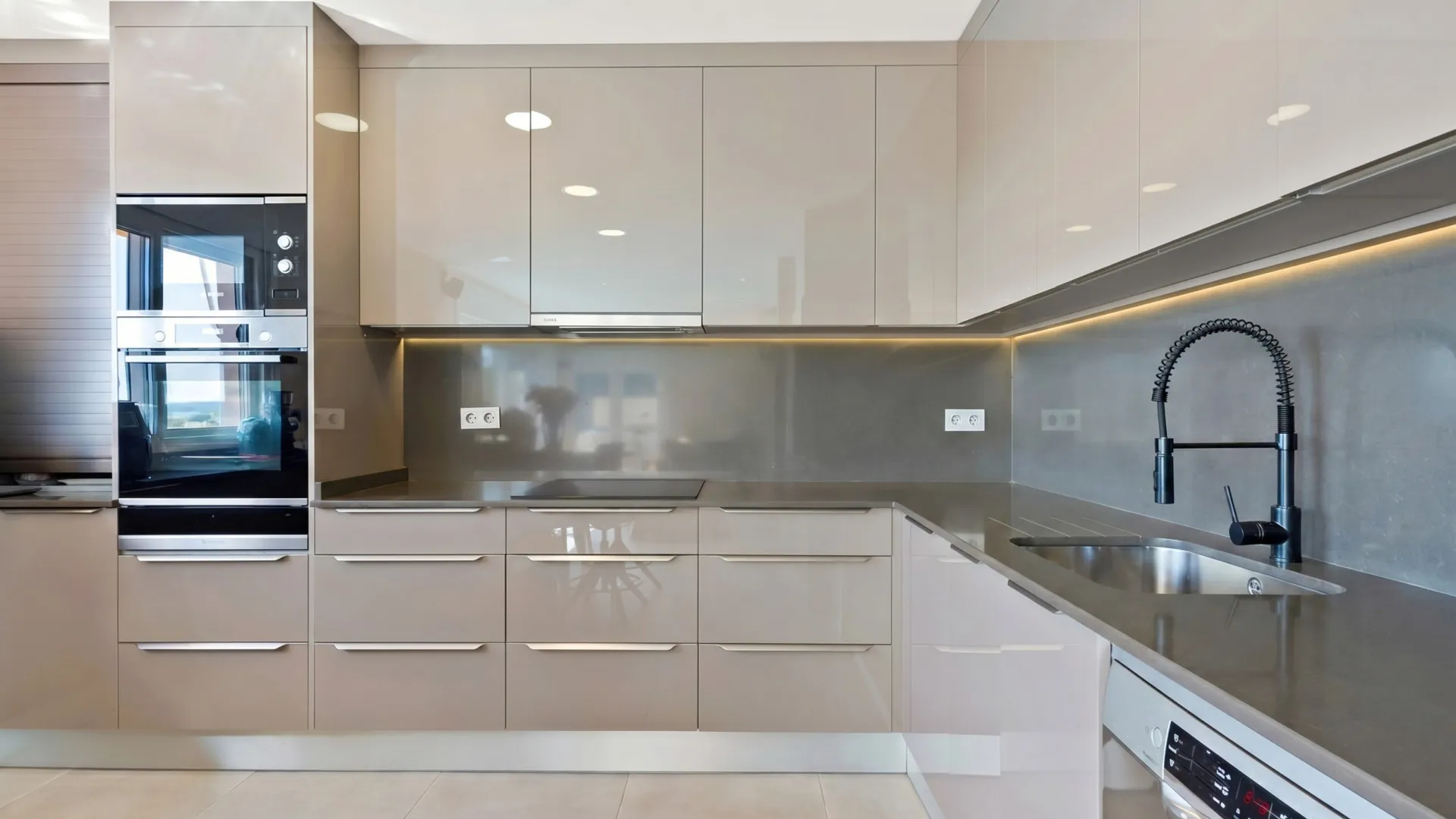 2 bedrooms penthouse in Puerto del Almendro for sale