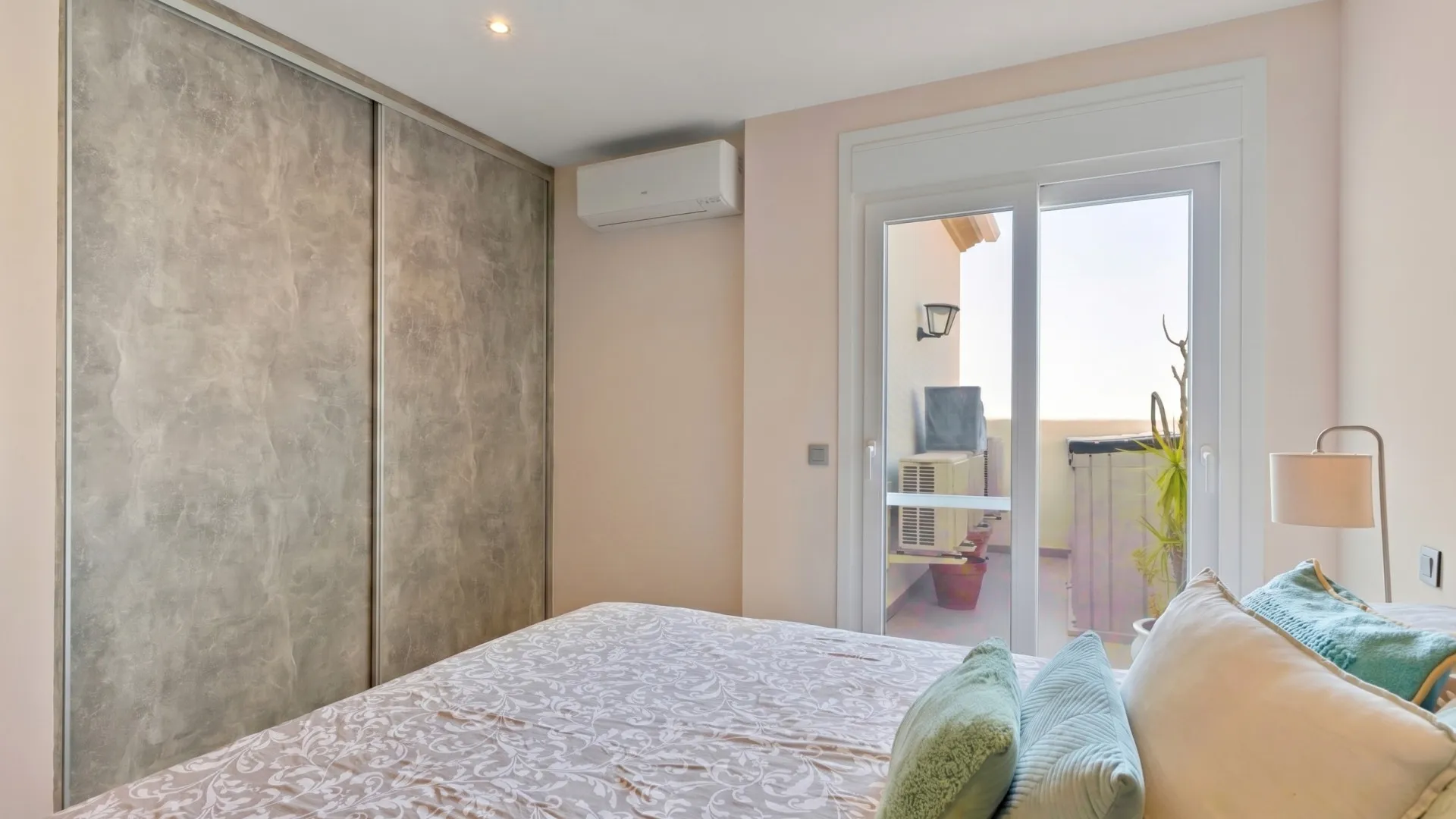 2 bedrooms penthouse in Puerto del Almendro for sale