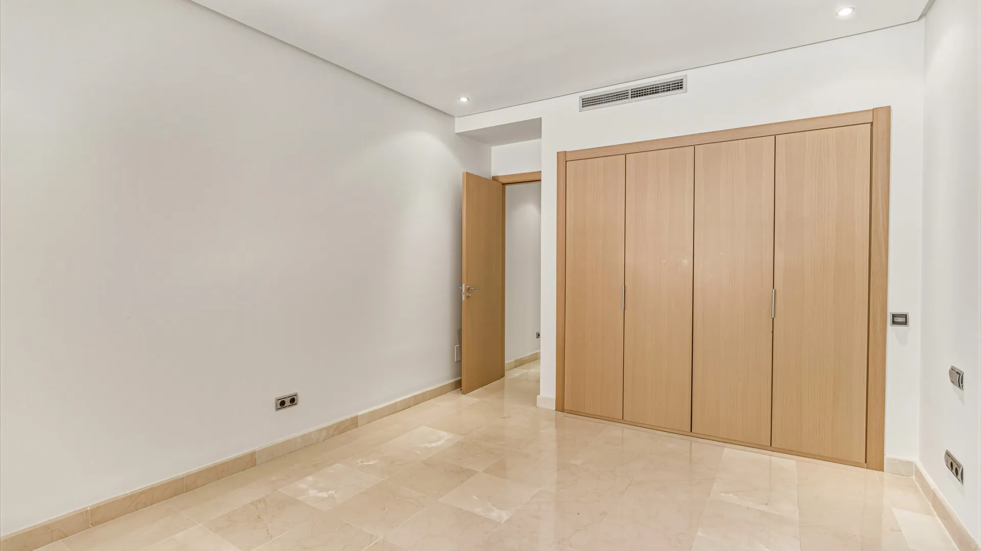 Comprar apartamento planta baja en Mansion Club