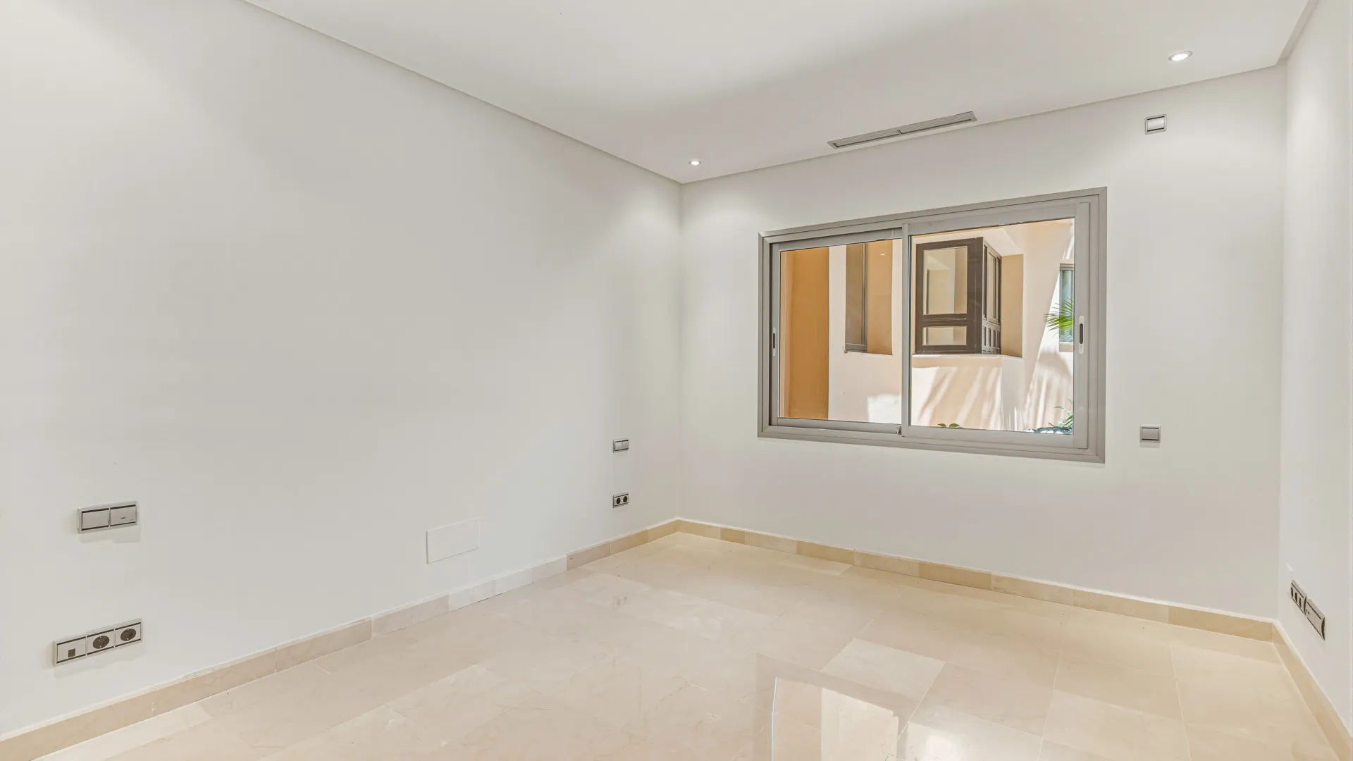 Comprar apartamento planta baja en Mansion Club