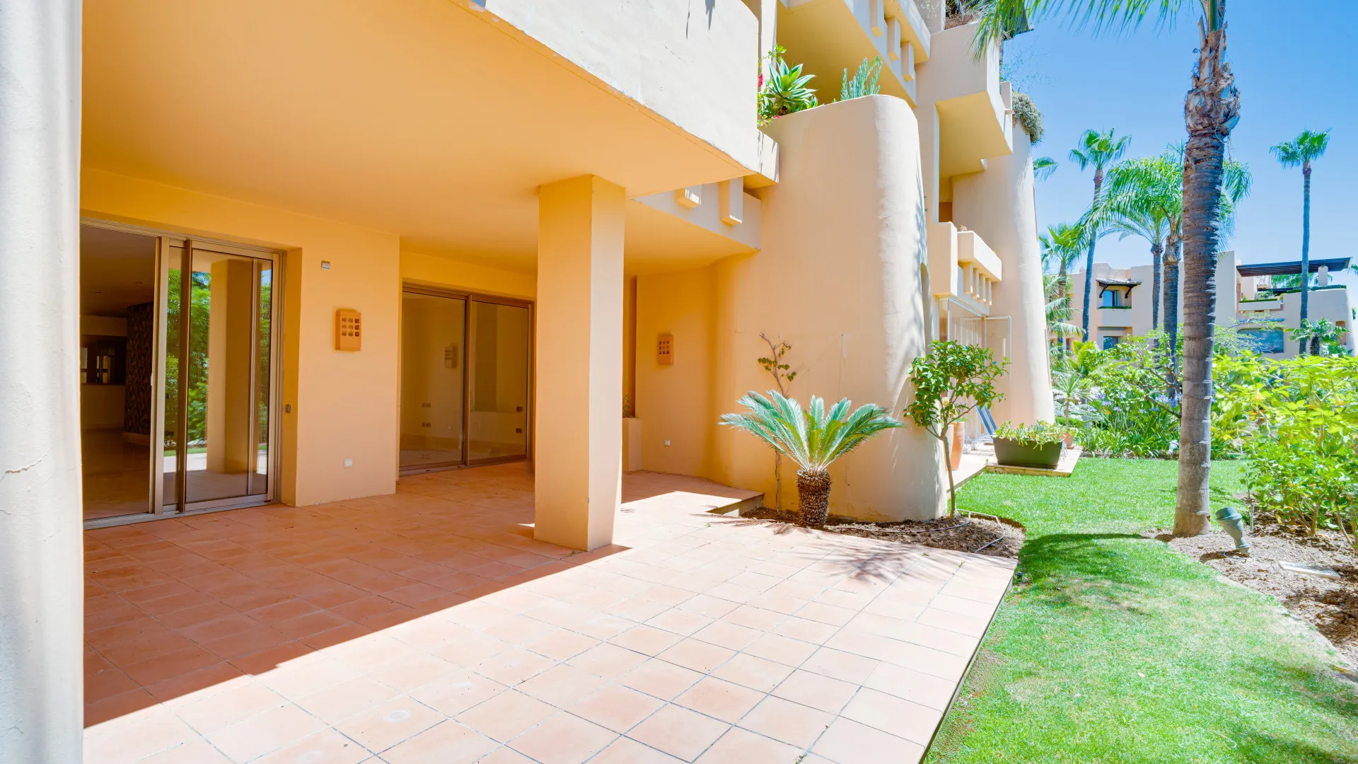 Comprar apartamento planta baja en Mansion Club
