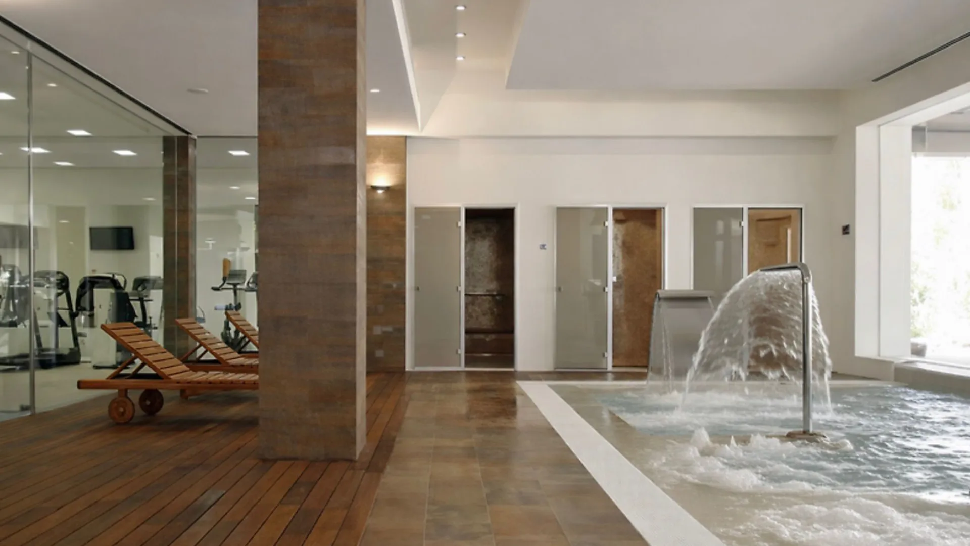 For sale ground floor apartment in Los Capanes del Golf
