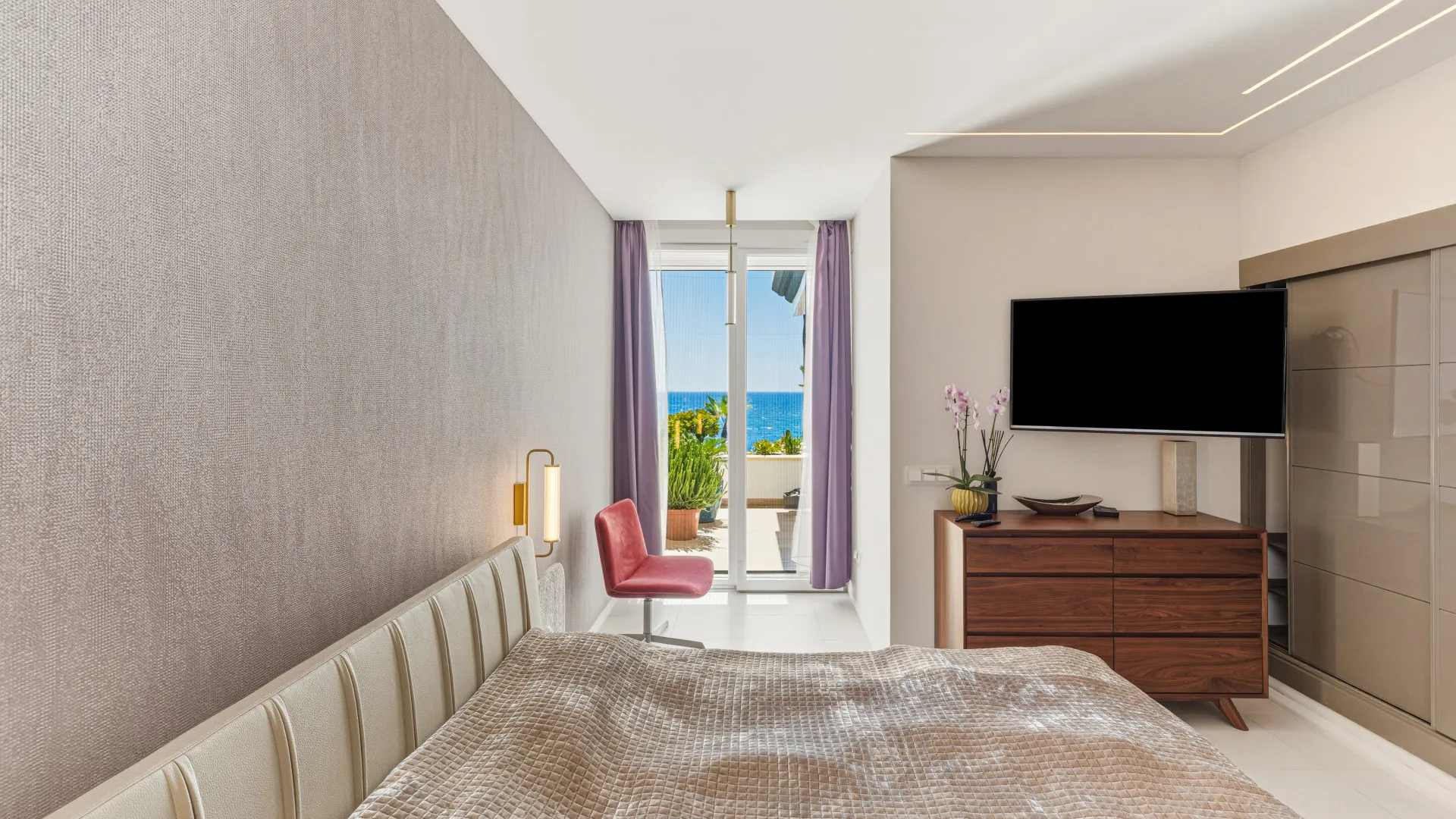 2 bedrooms Dominion Beach apartment for sale