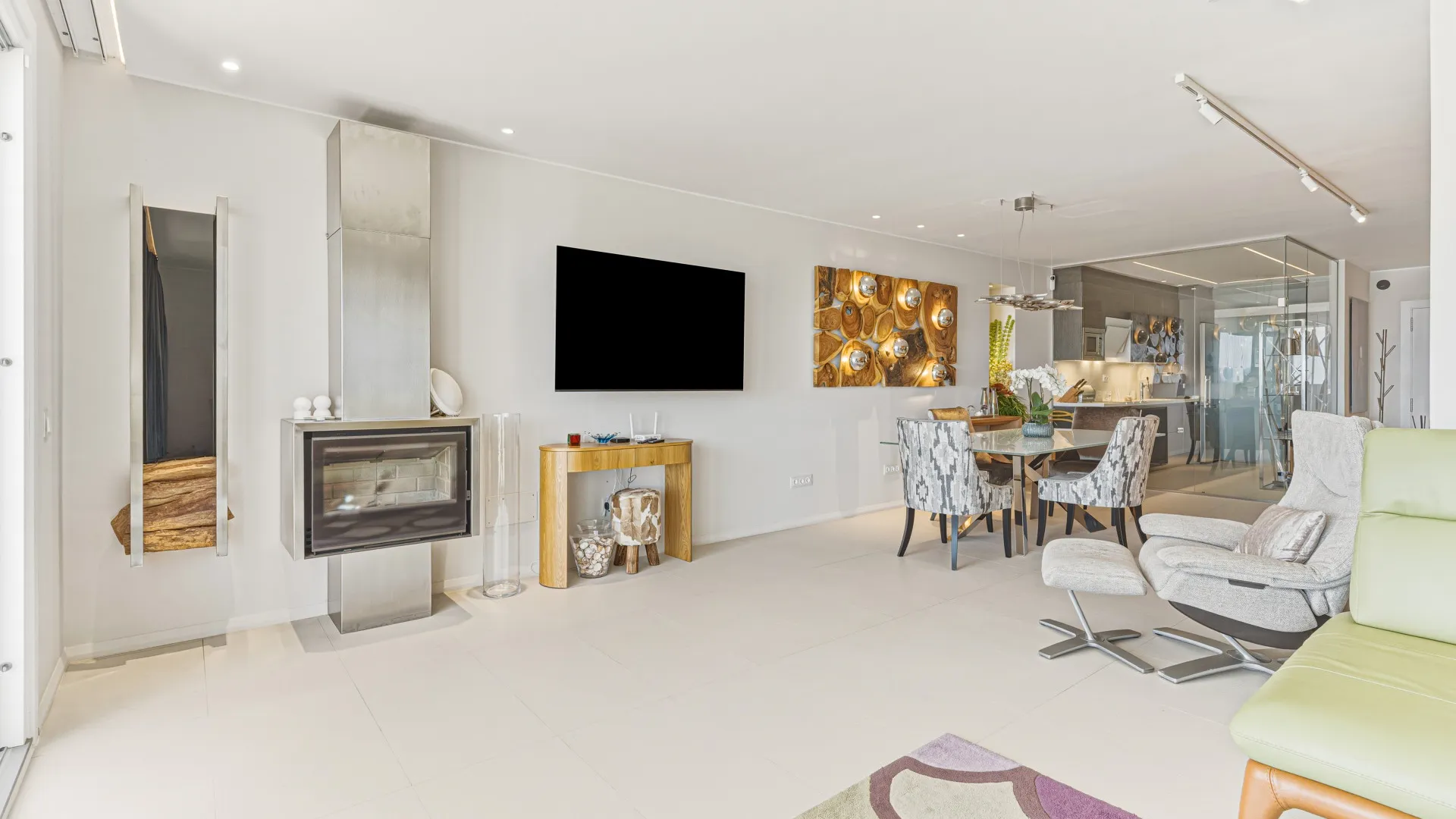 2 bedrooms Dominion Beach apartment for sale