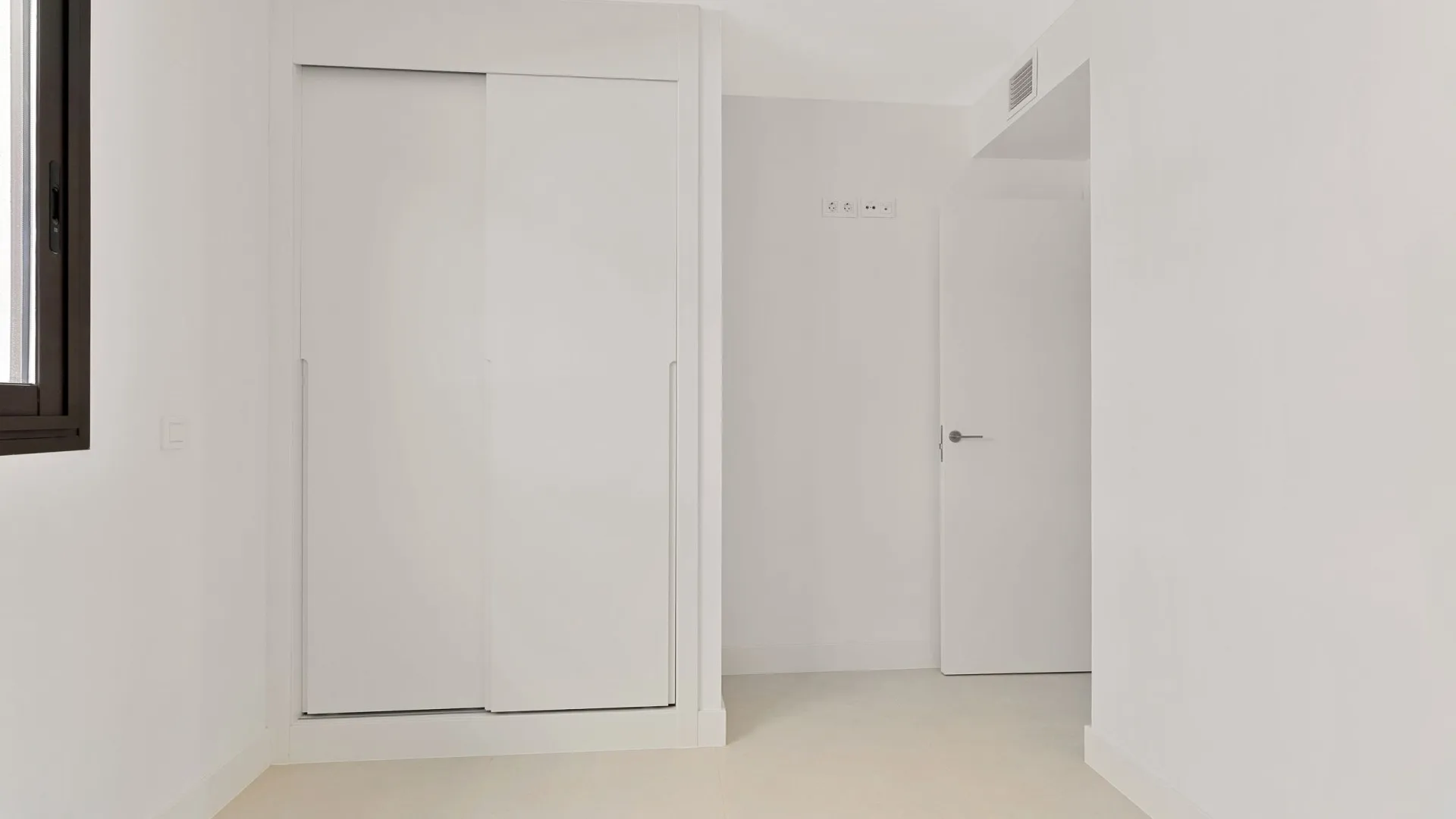 Se vende apartamento con 3 dormitorios en El Higueron