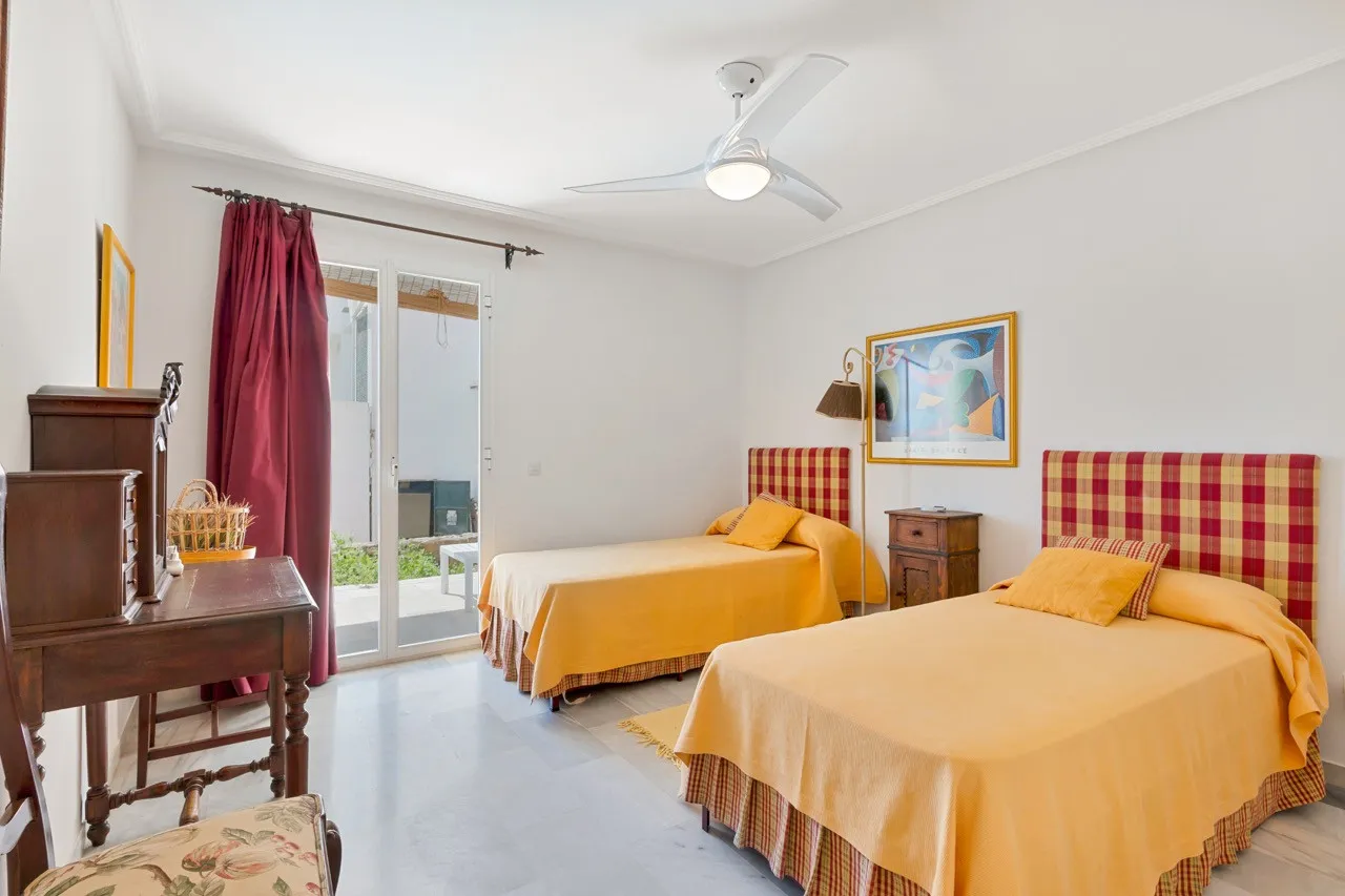 Las Jacarandas, apartamento planta baja en venta con 3 dormitorios