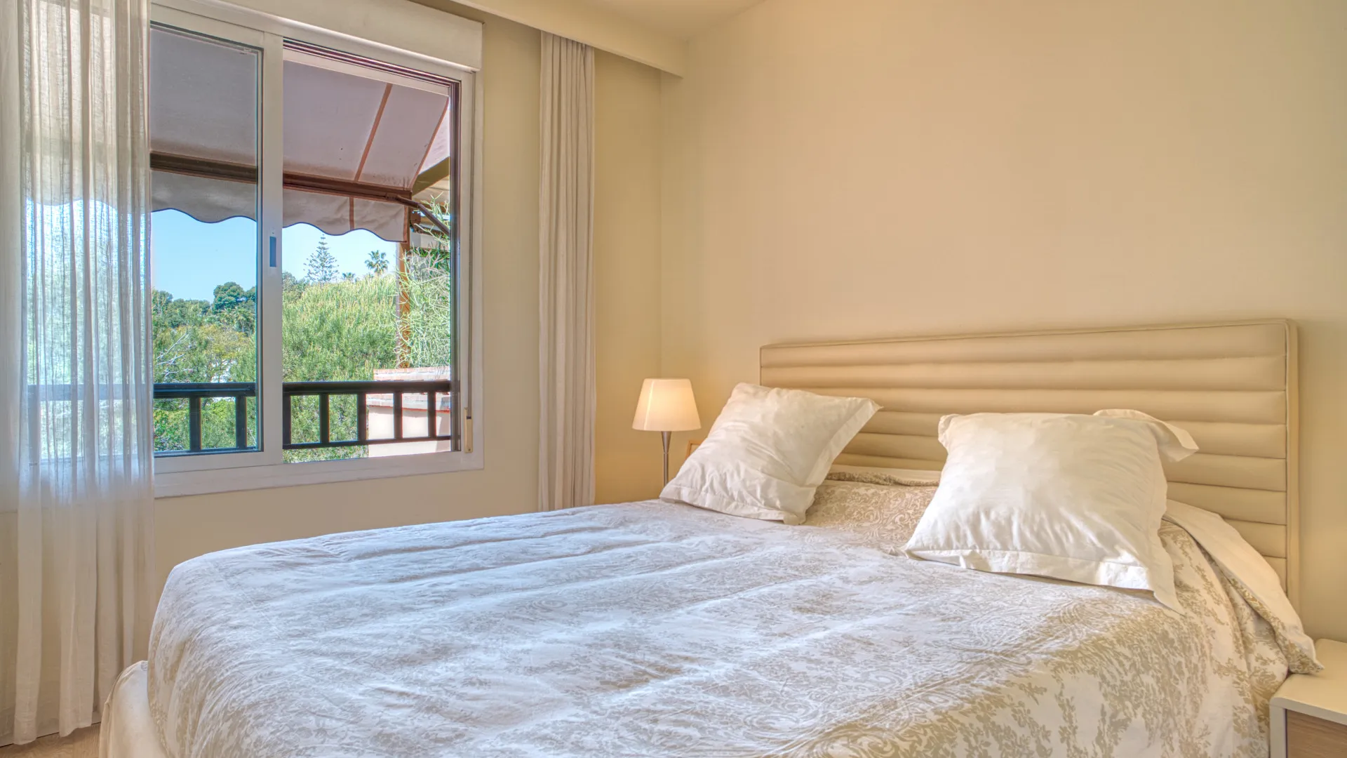 Costa Nagüeles III, apartamento en venta con 3 dormitorios