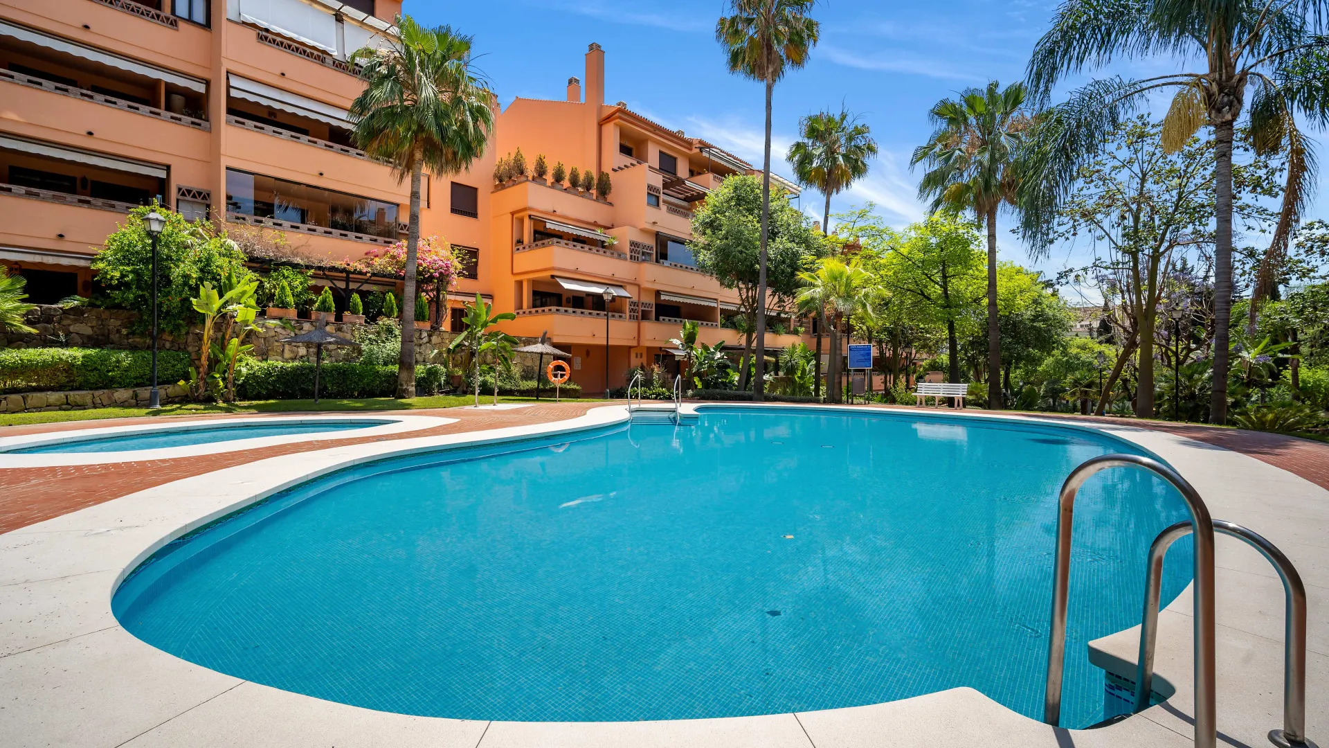 Costa Nagüeles III, apartamento en venta con 3 dormitorios