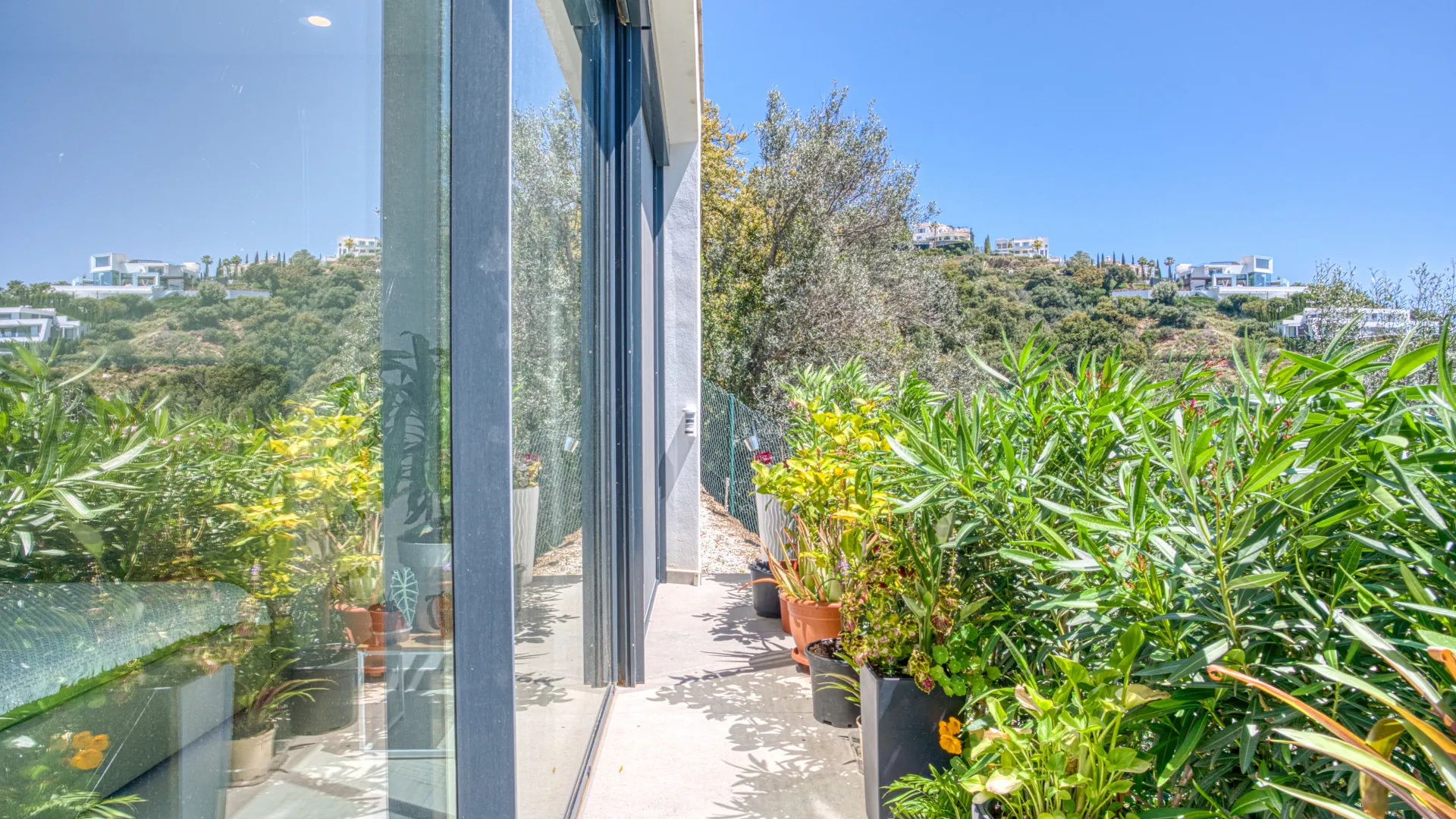 Villa con 5 dormitorios en venta en Los Altos de los Monteros