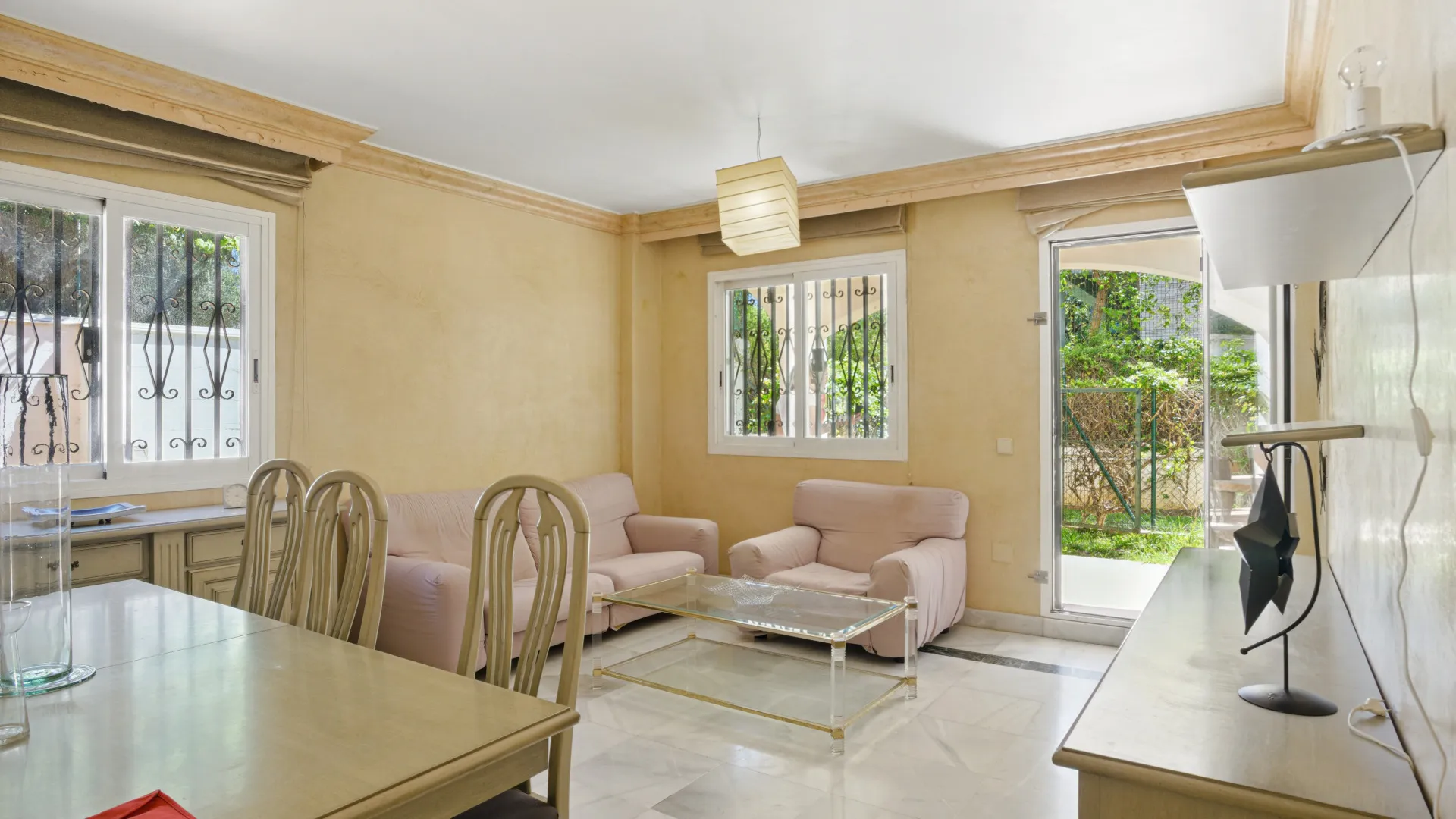 Apartamento planta baja en venta en Los Pinos de Nagüeles de 3 dormitorios