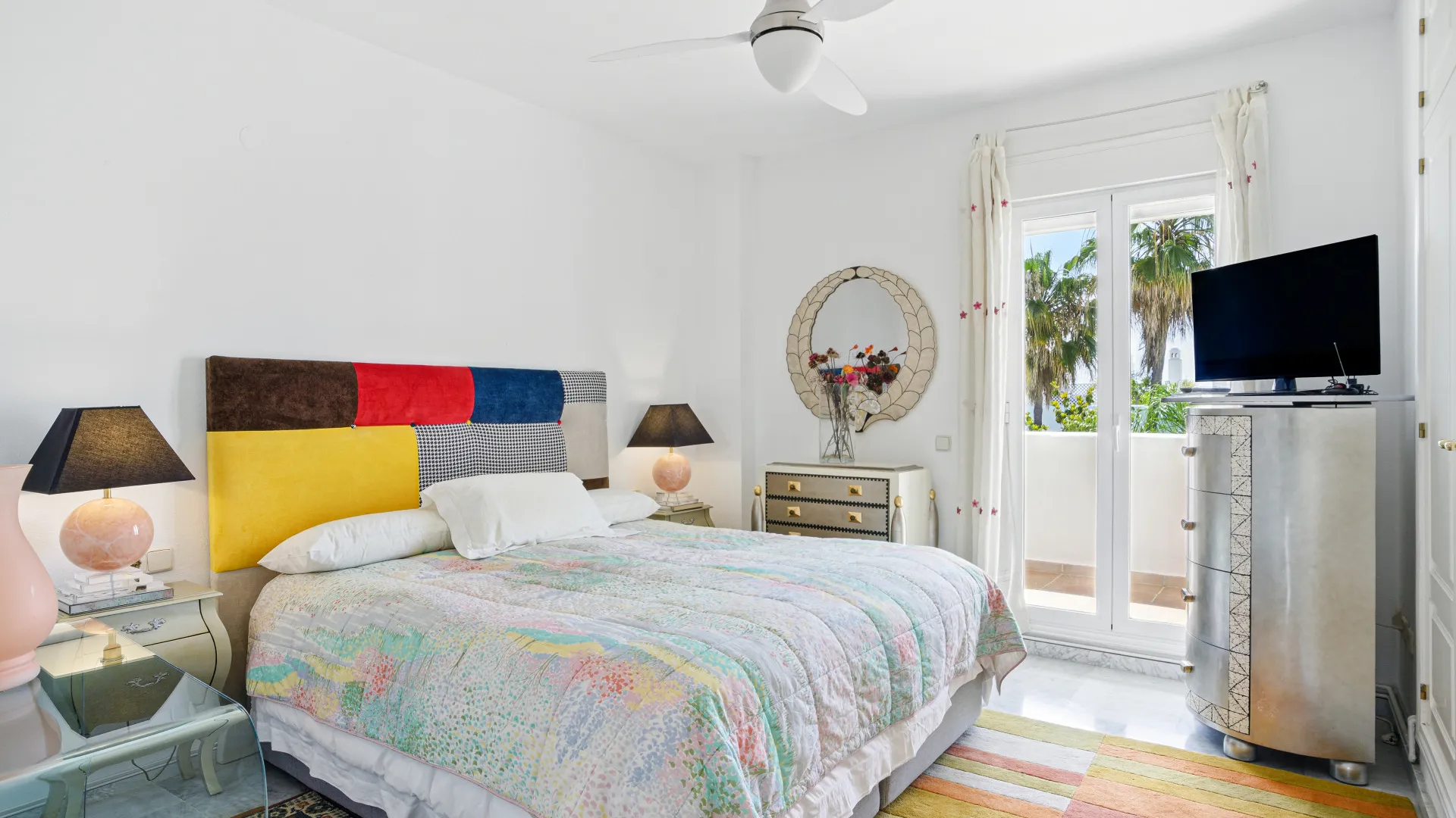 Buy 3 bedrooms duplex penthouse in Marbella Real