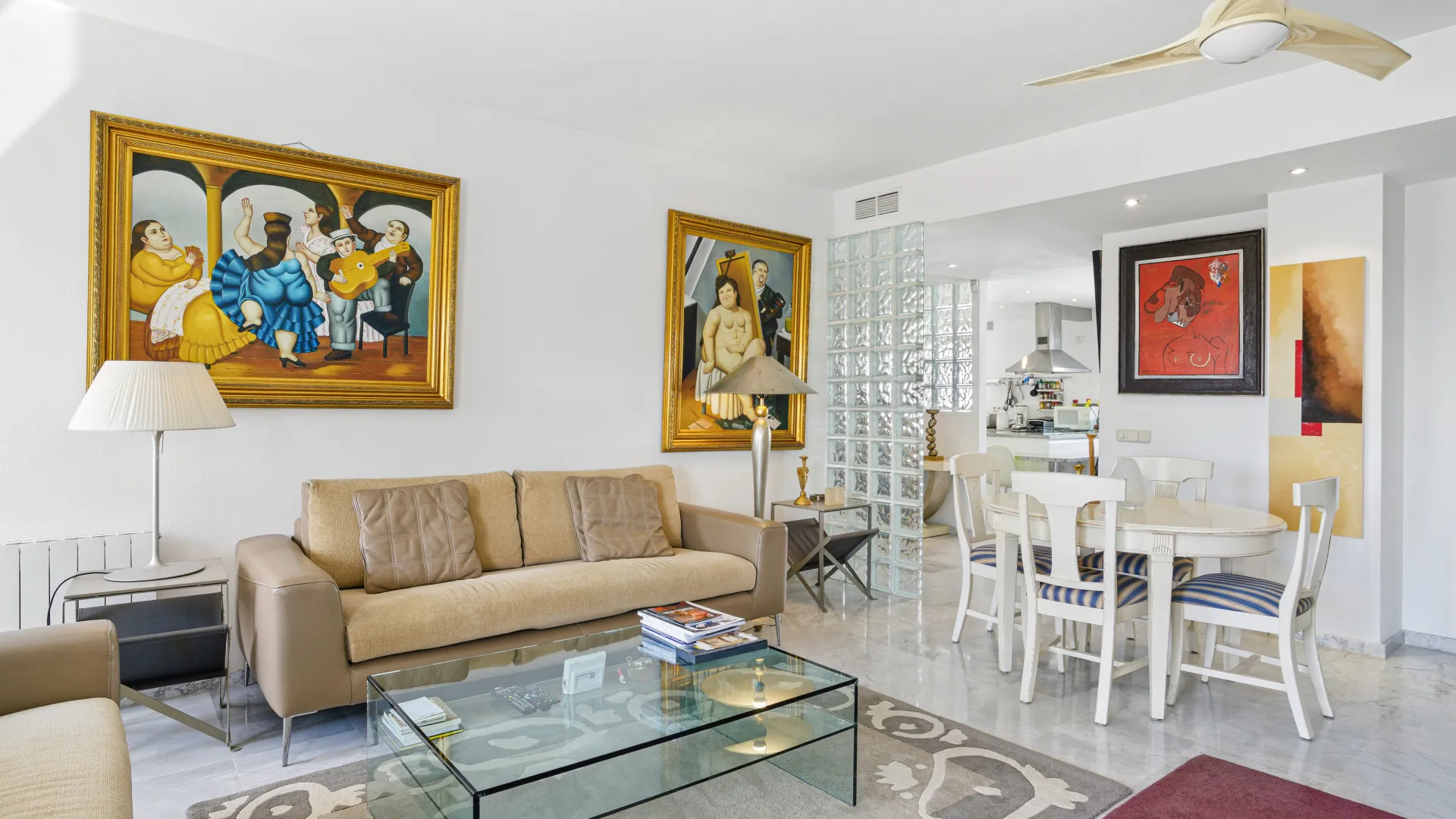 Buy 3 bedrooms duplex penthouse in Marbella Real