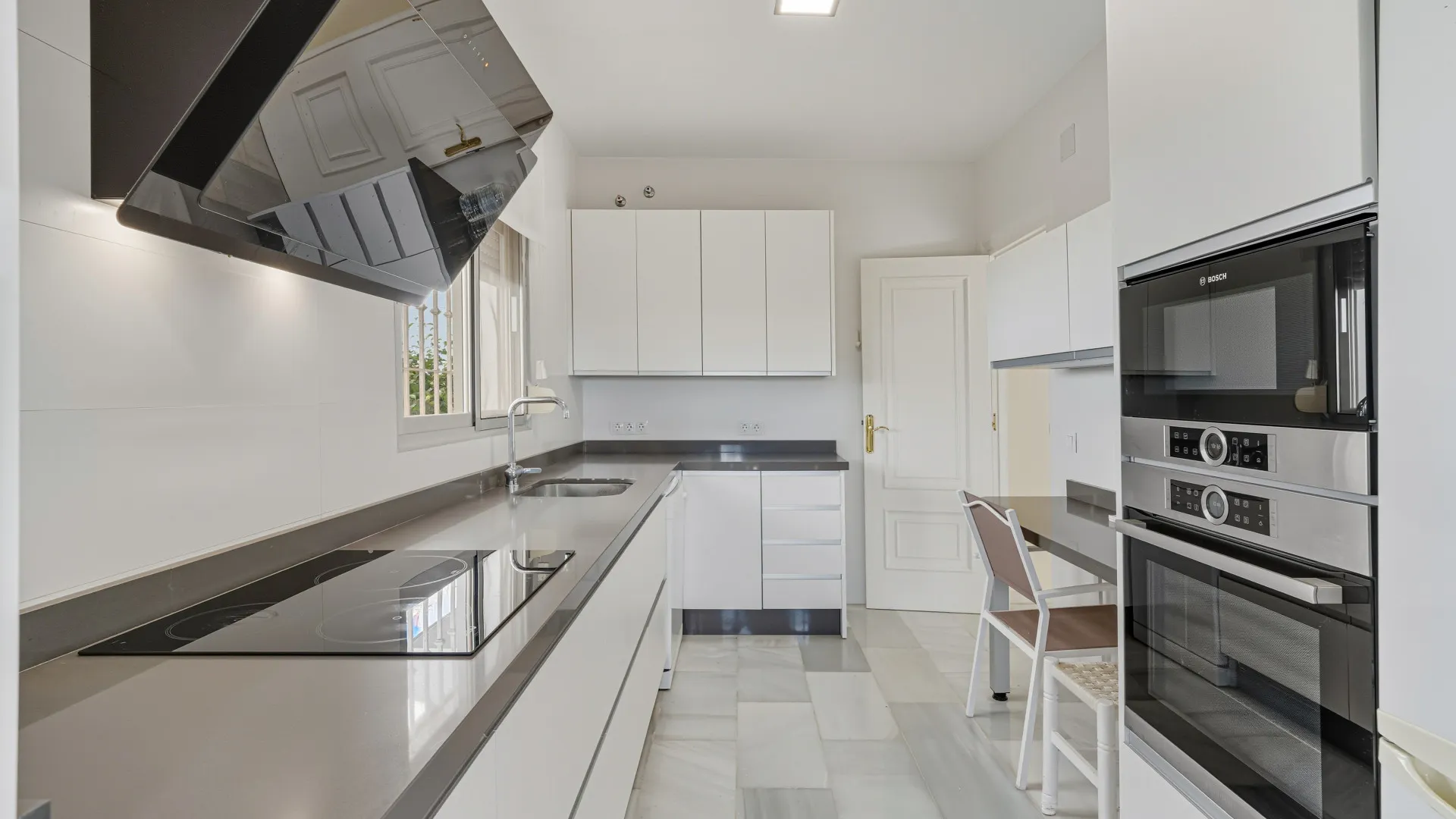 Buy villa in Riviera del Sol