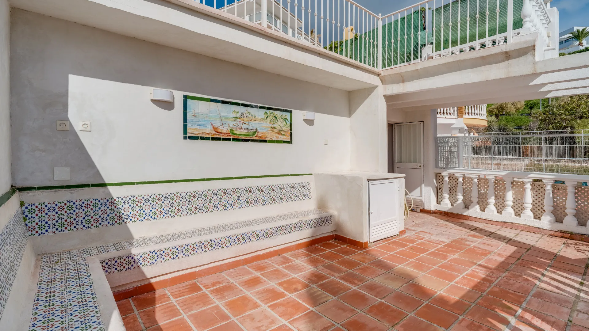 Buy villa in Riviera del Sol