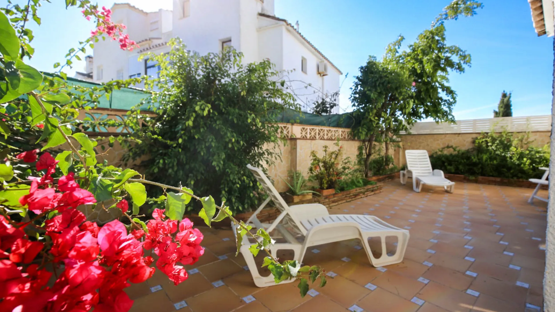 For sale Calahonda 4 bedrooms semi detached house
