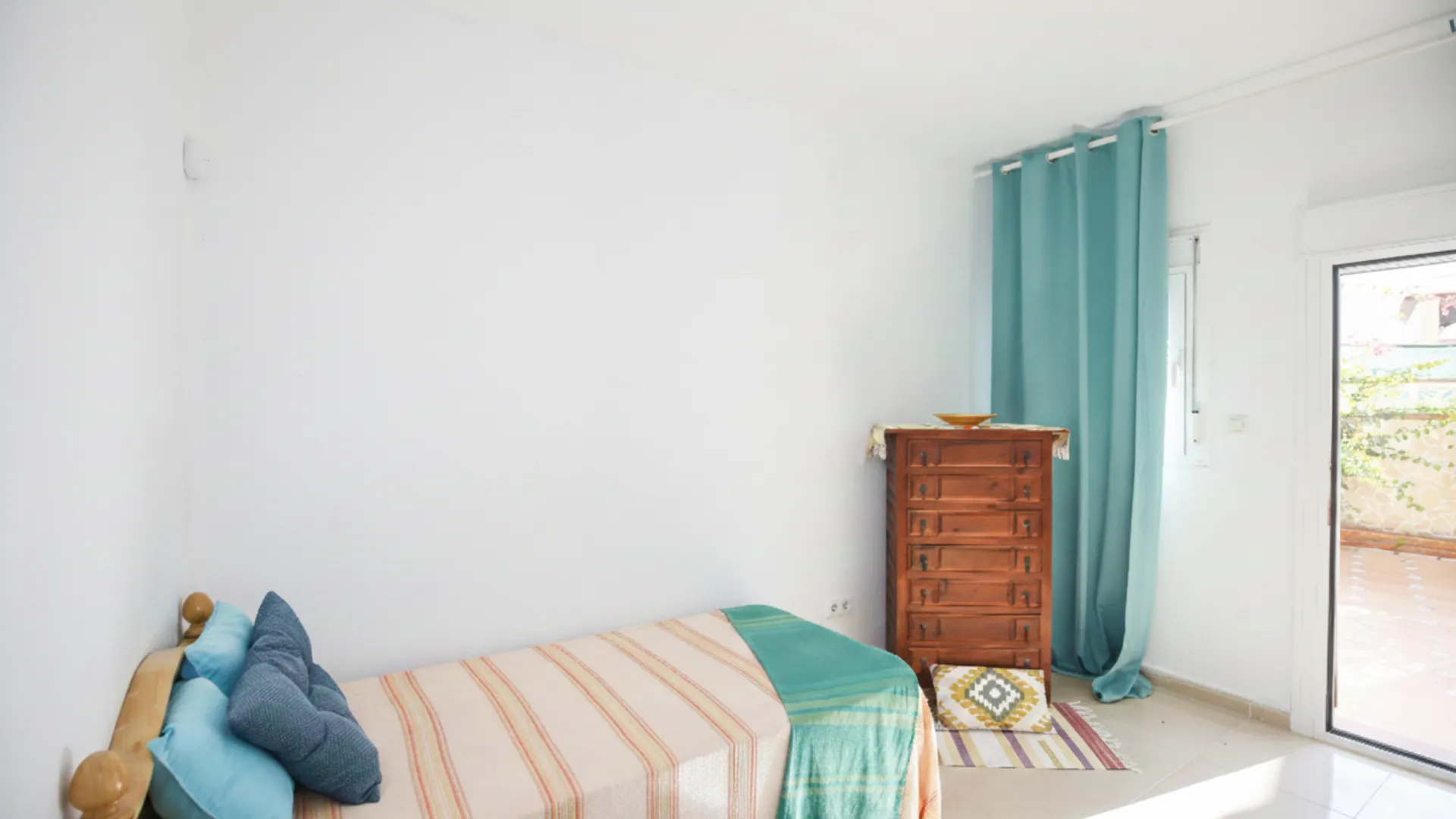 For sale Calahonda 4 bedrooms semi detached house