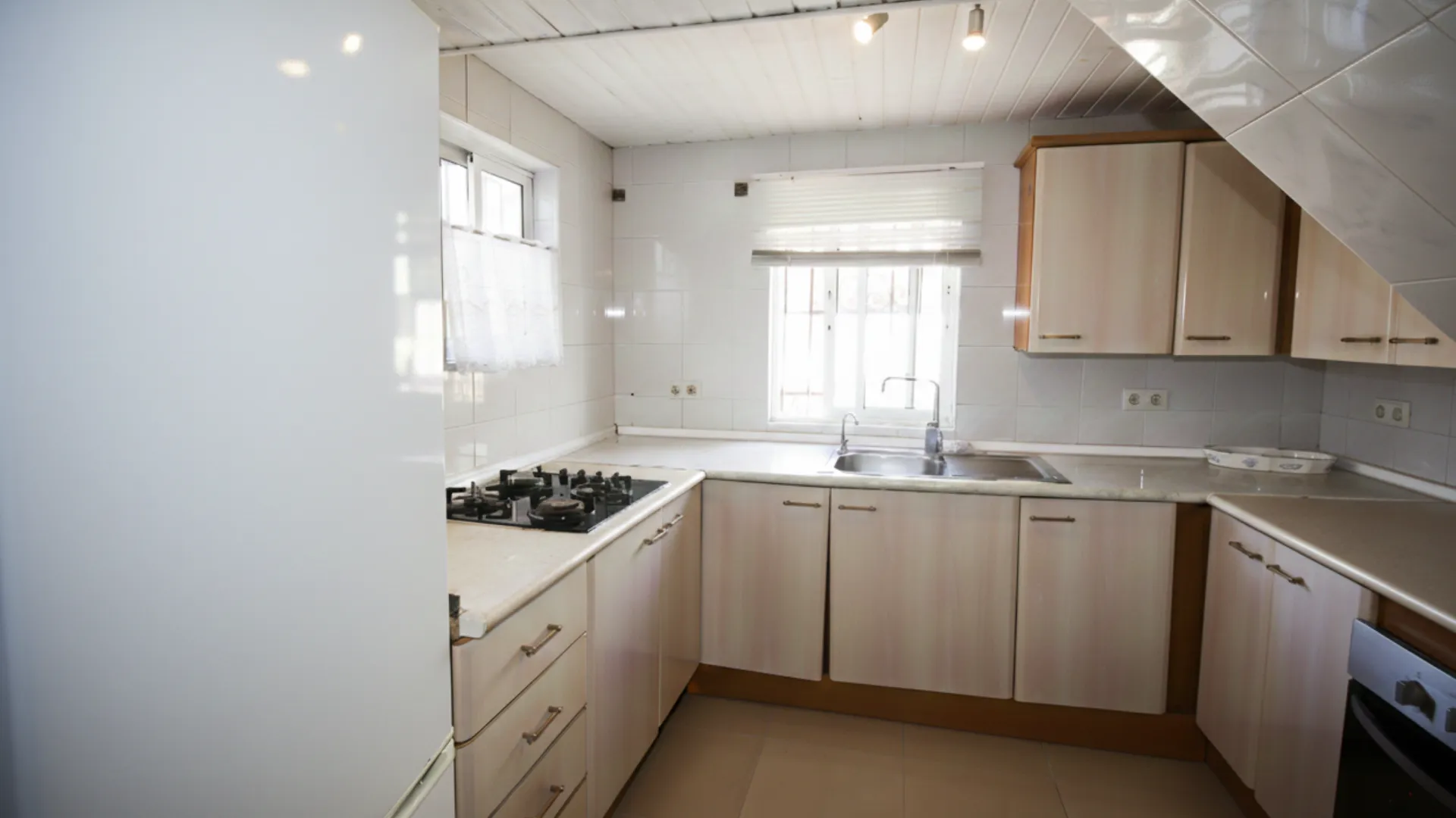 For sale Calahonda 4 bedrooms semi detached house