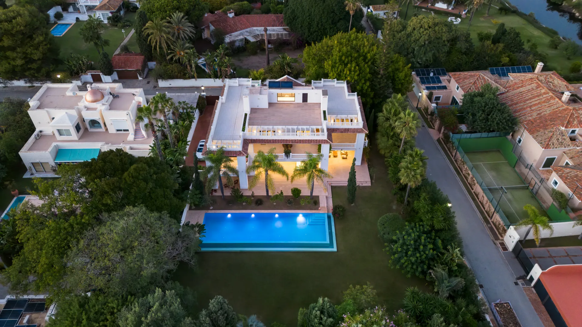 Villa con 7 dormitorios en venta en Casasola
