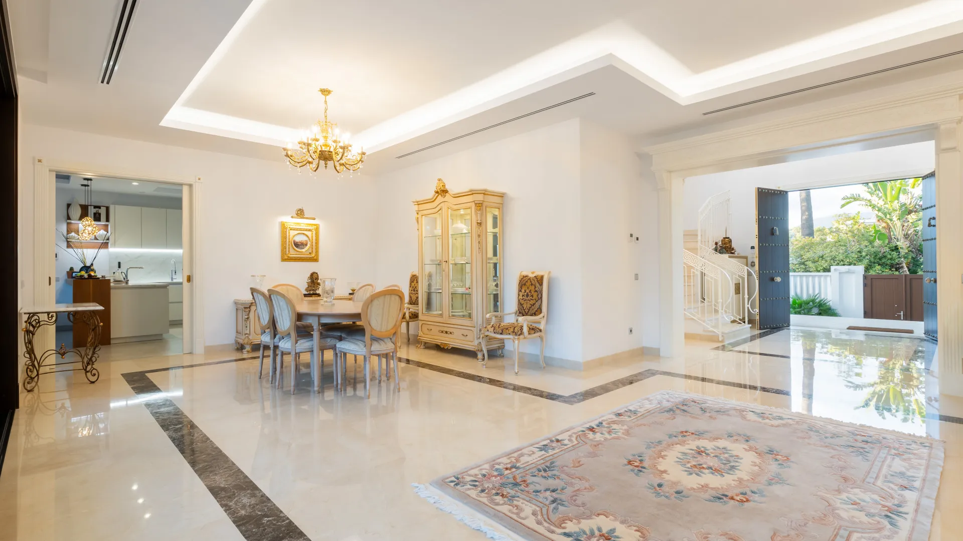 Villa con 7 dormitorios en venta en Casasola