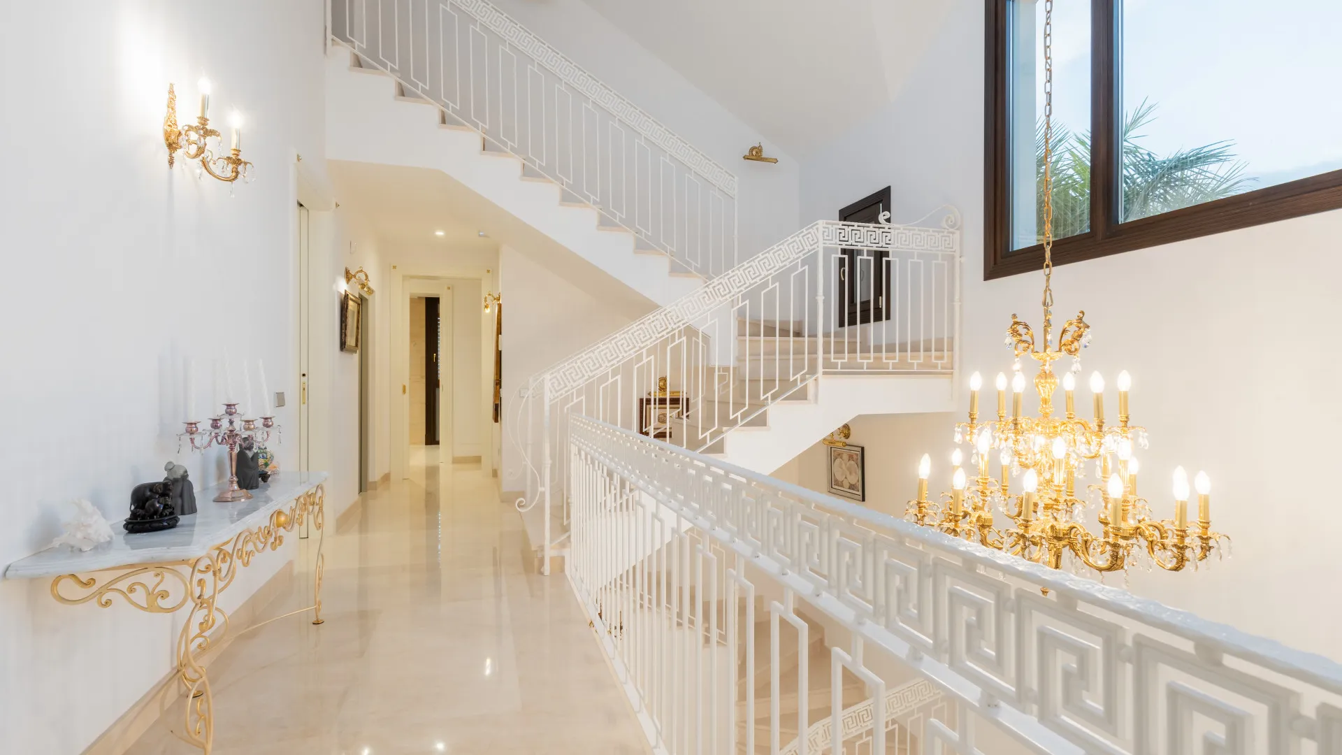 Villa con 7 dormitorios en venta en Casasola