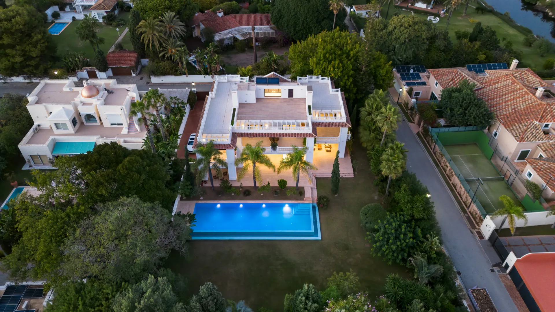 Villa con 7 dormitorios en venta en Casasola