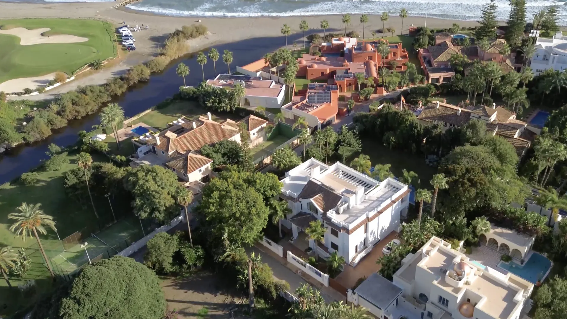 Villa con 7 dormitorios en venta en Casasola