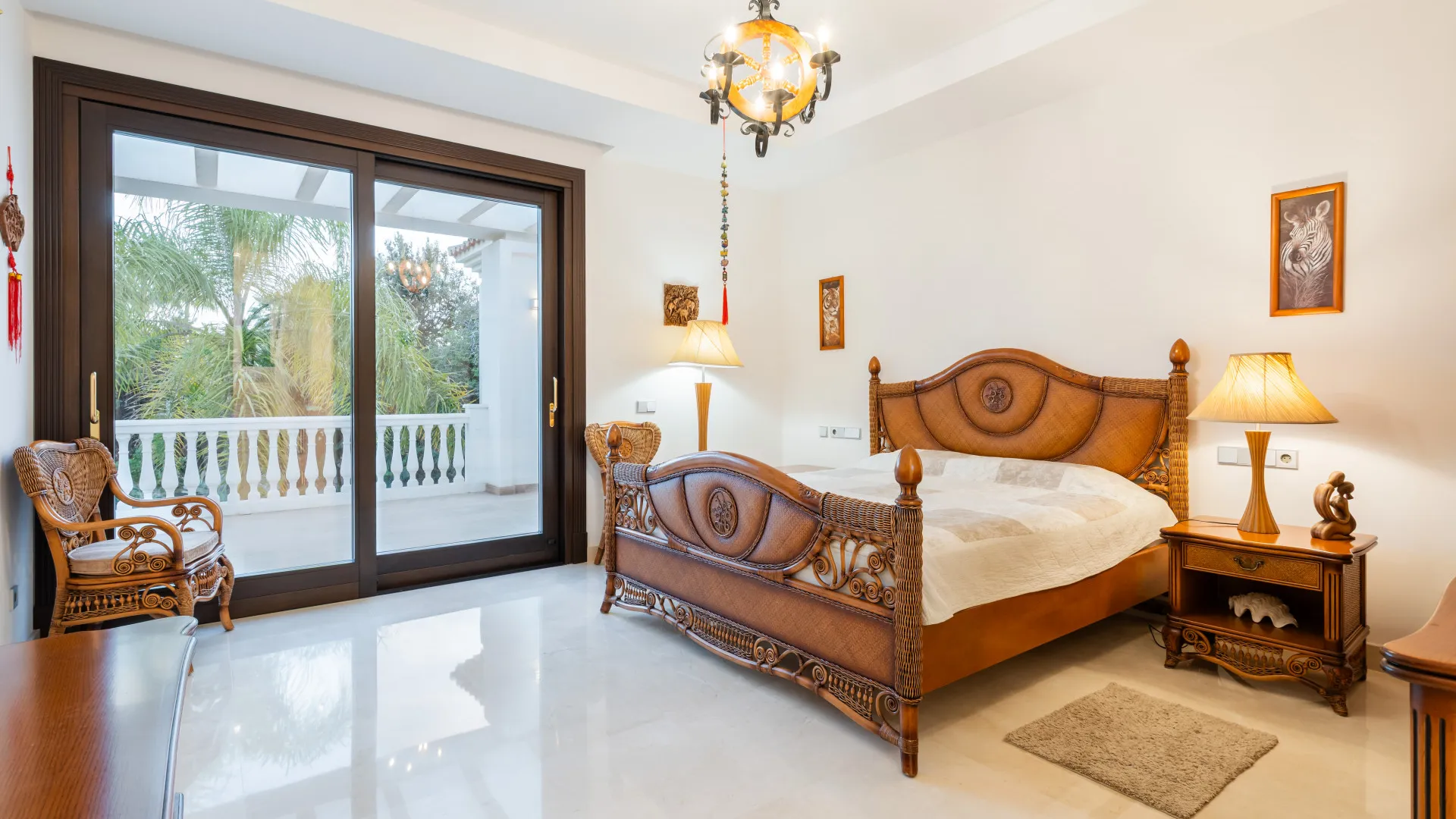 Villa con 7 dormitorios en venta en Casasola