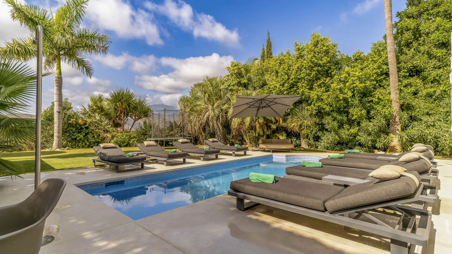 4 bedrooms villa for sale in Sierra Blanca Country Club