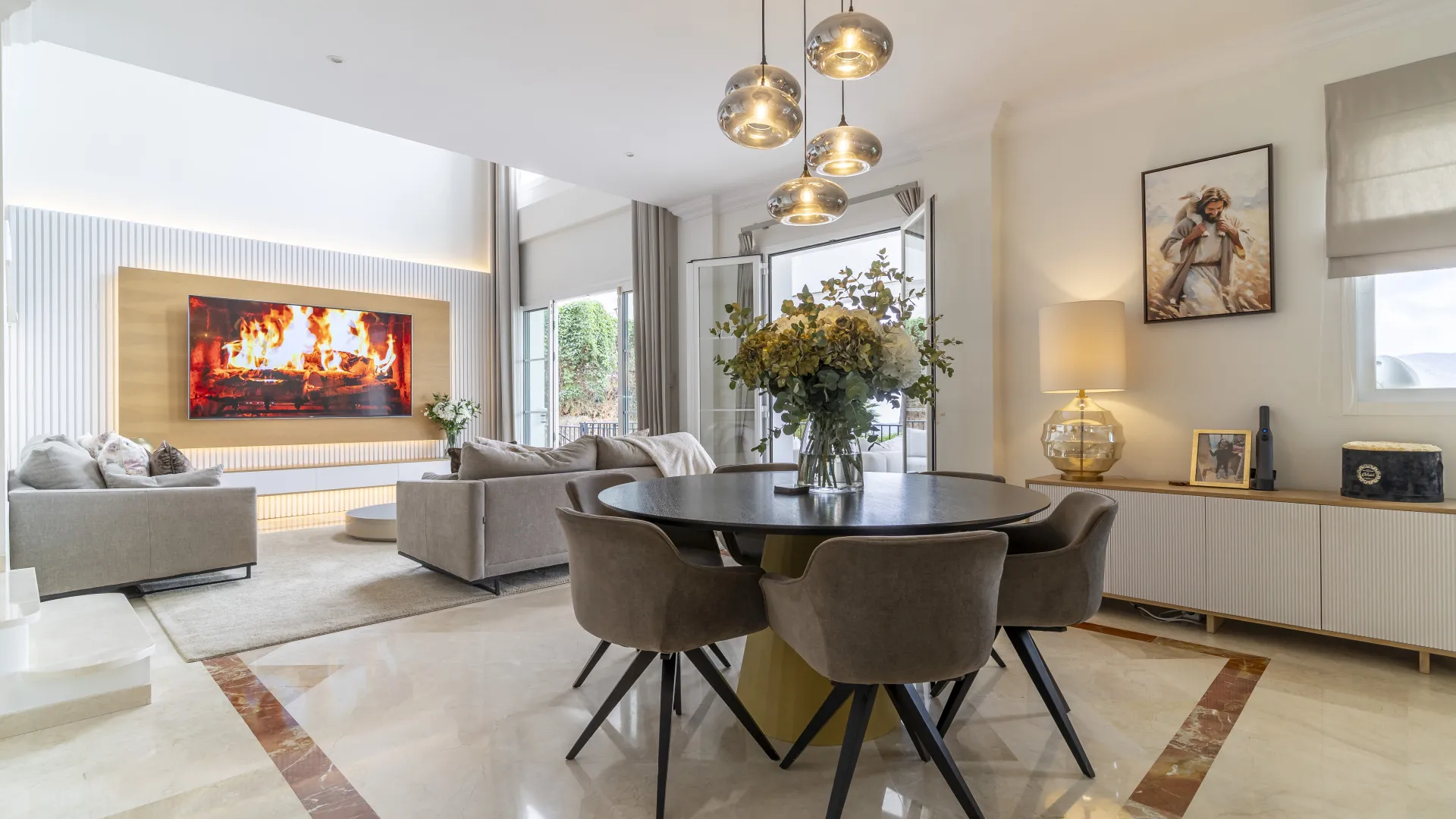 4 bedrooms villa for sale in Sierra Blanca Country Club