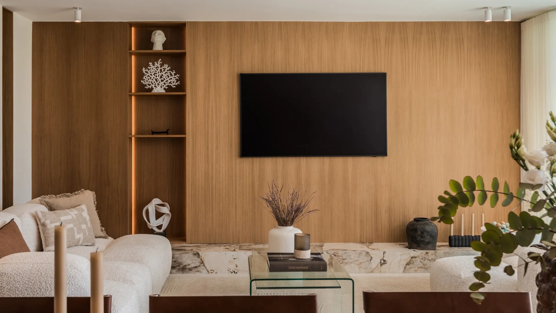Buy ground floor apartment with 4 bedrooms in Azahara I