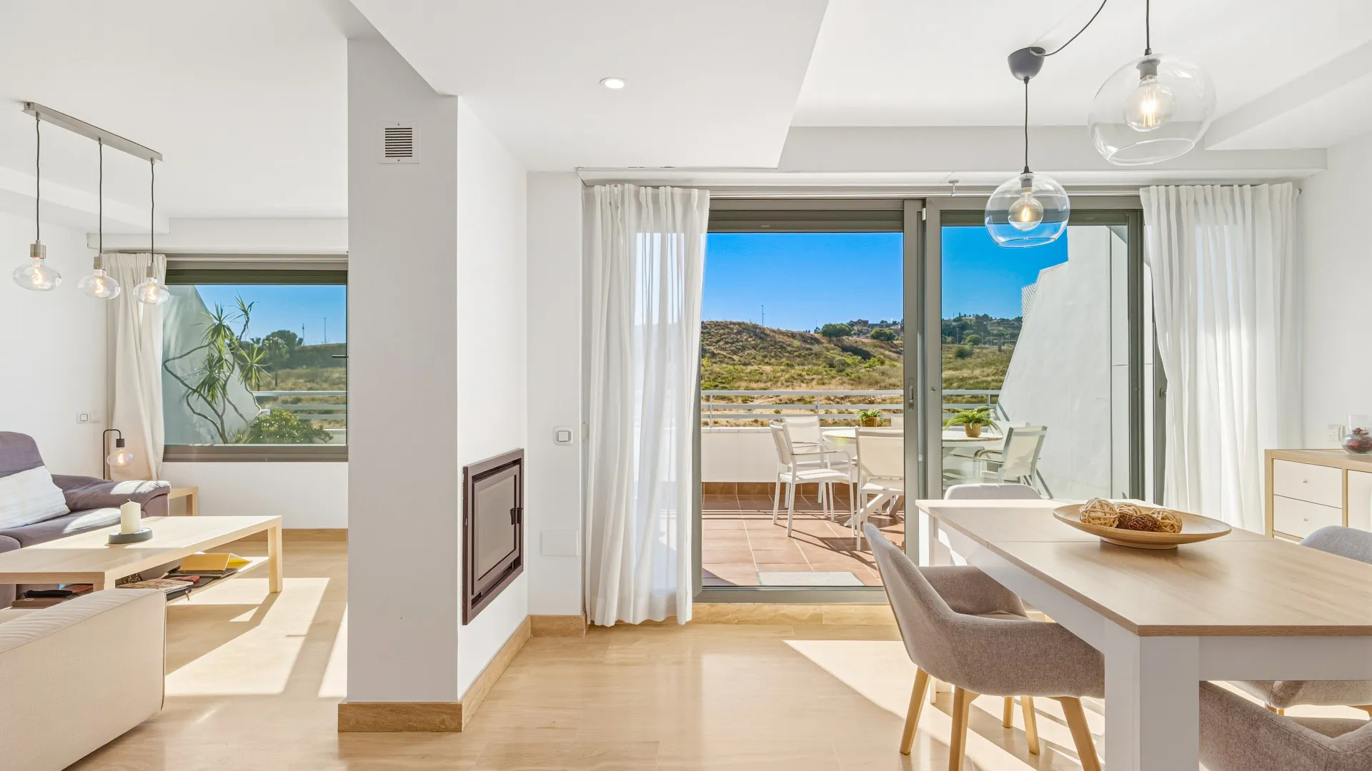 Atico duplex a la venta en Cala de Mijas con 3 dormitorios