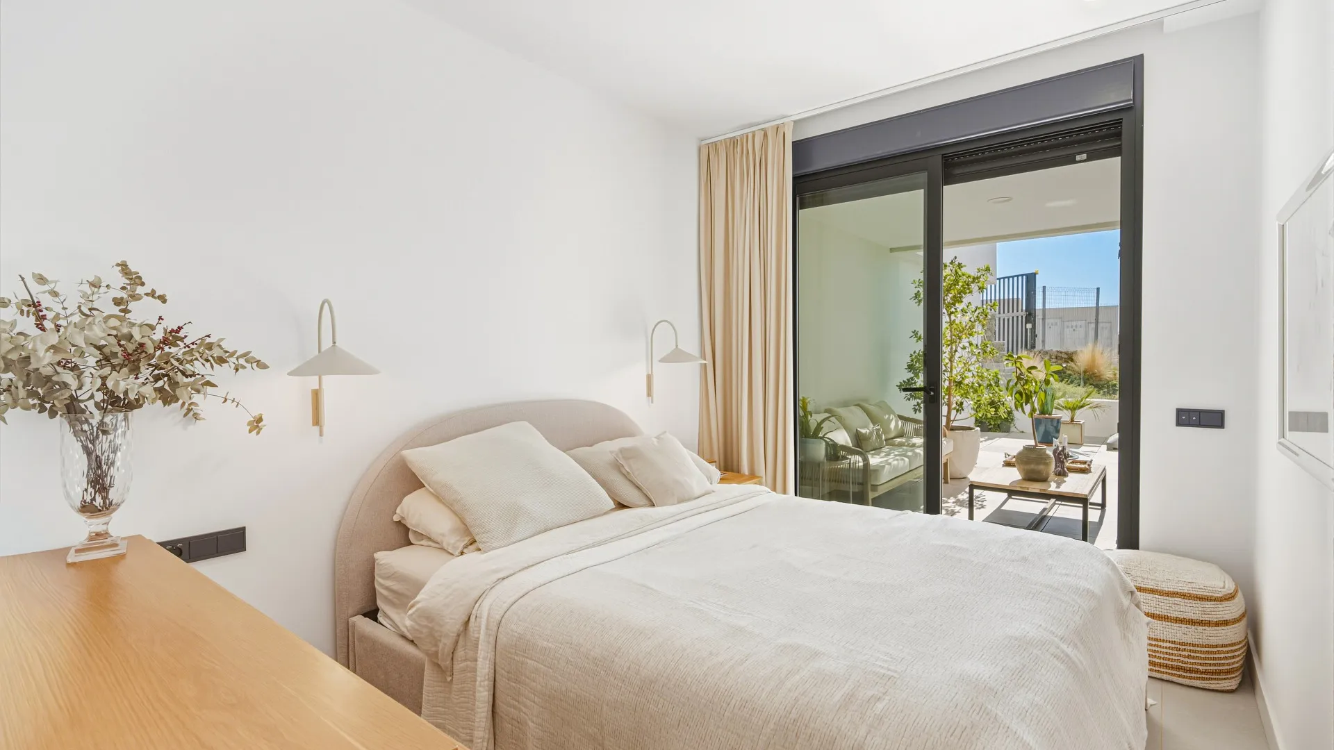 Los Altos de los Monteros ground floor apartment for sale