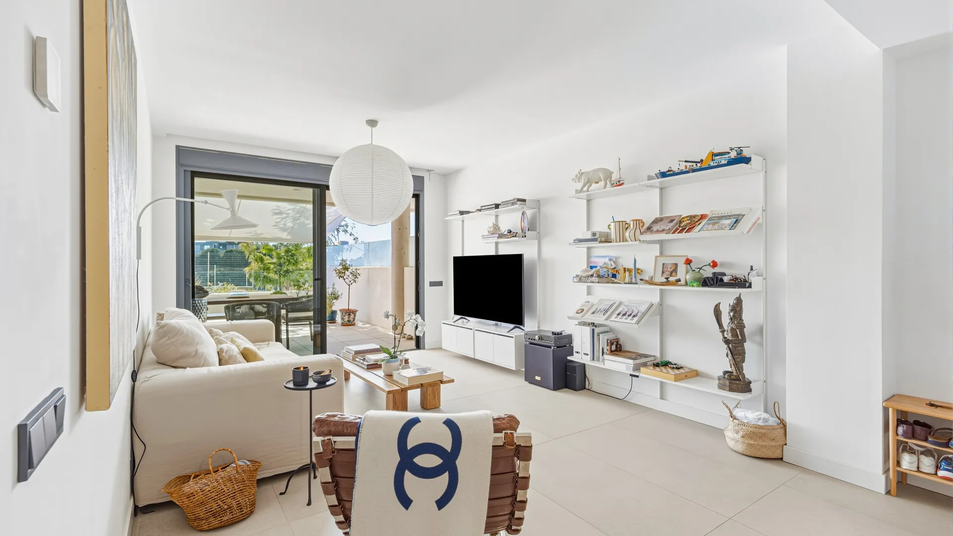 Los Altos de los Monteros ground floor apartment for sale