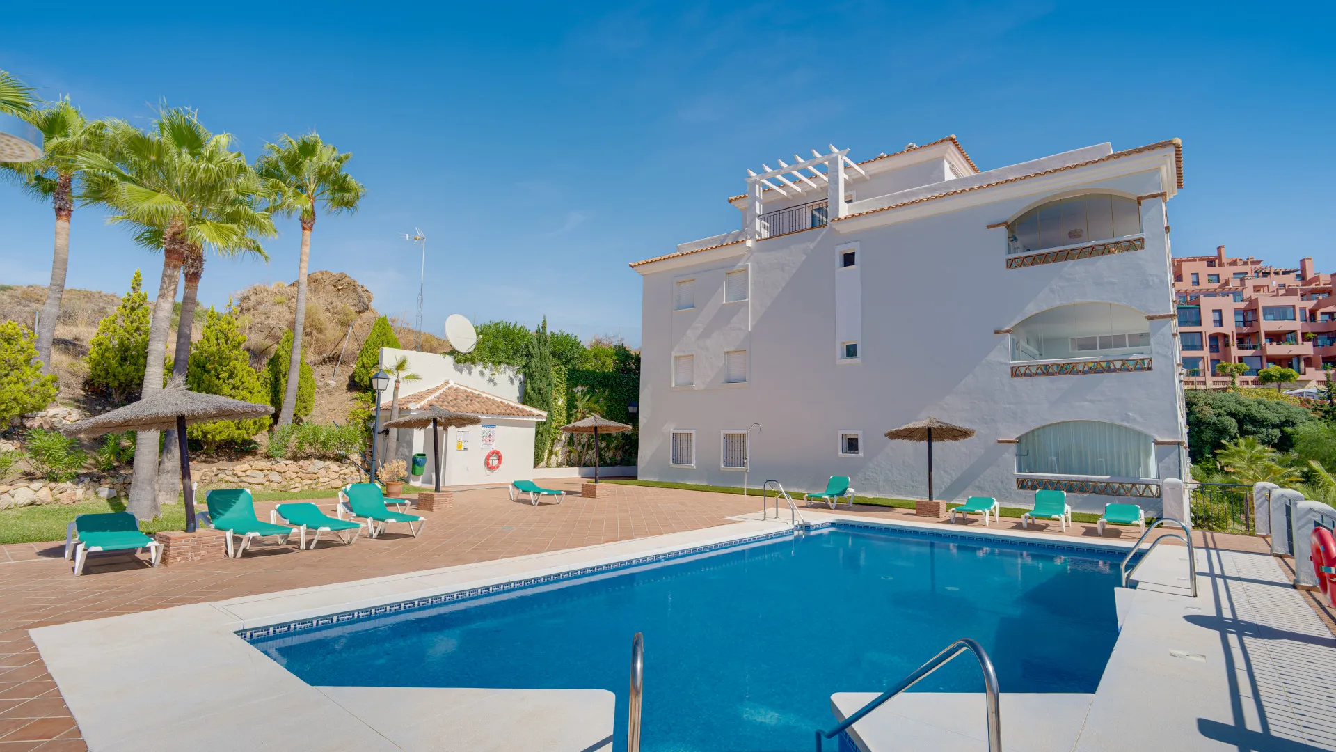 Penthouse for sale in Altos de Calahonda