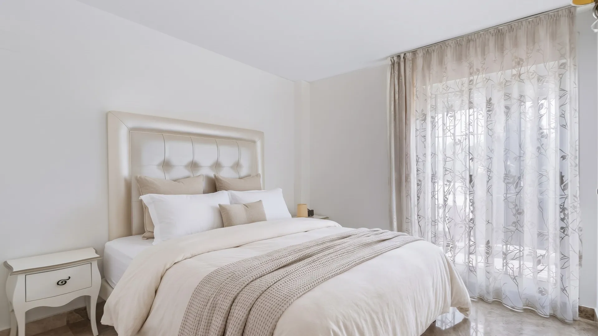 Town house for sale in Los Naranjos de Marbella with 3 bedrooms