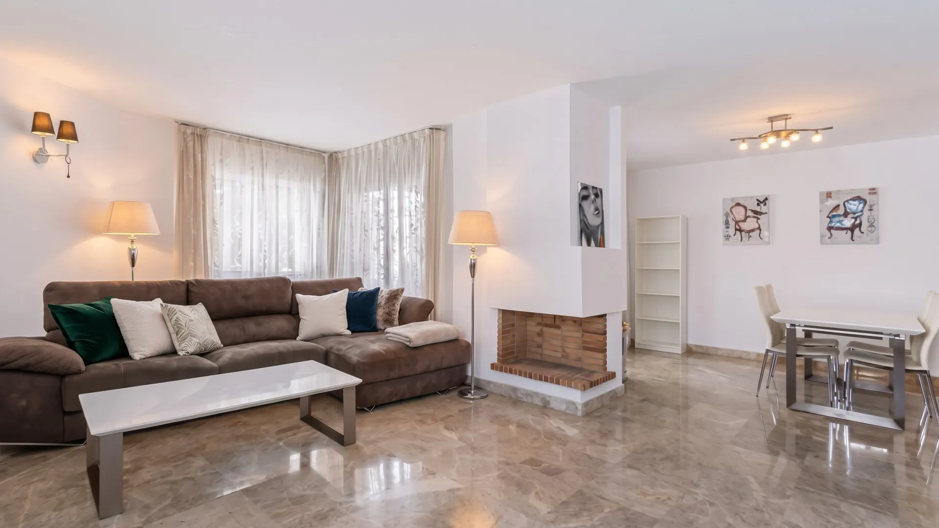 Town house for sale in Los Naranjos de Marbella with 3 bedrooms
