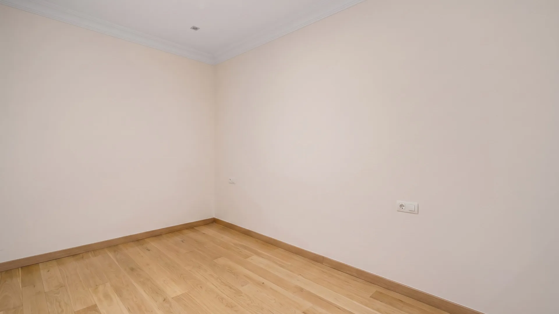Villa for sale in Lomas de Magna Marbella with 4 bedrooms