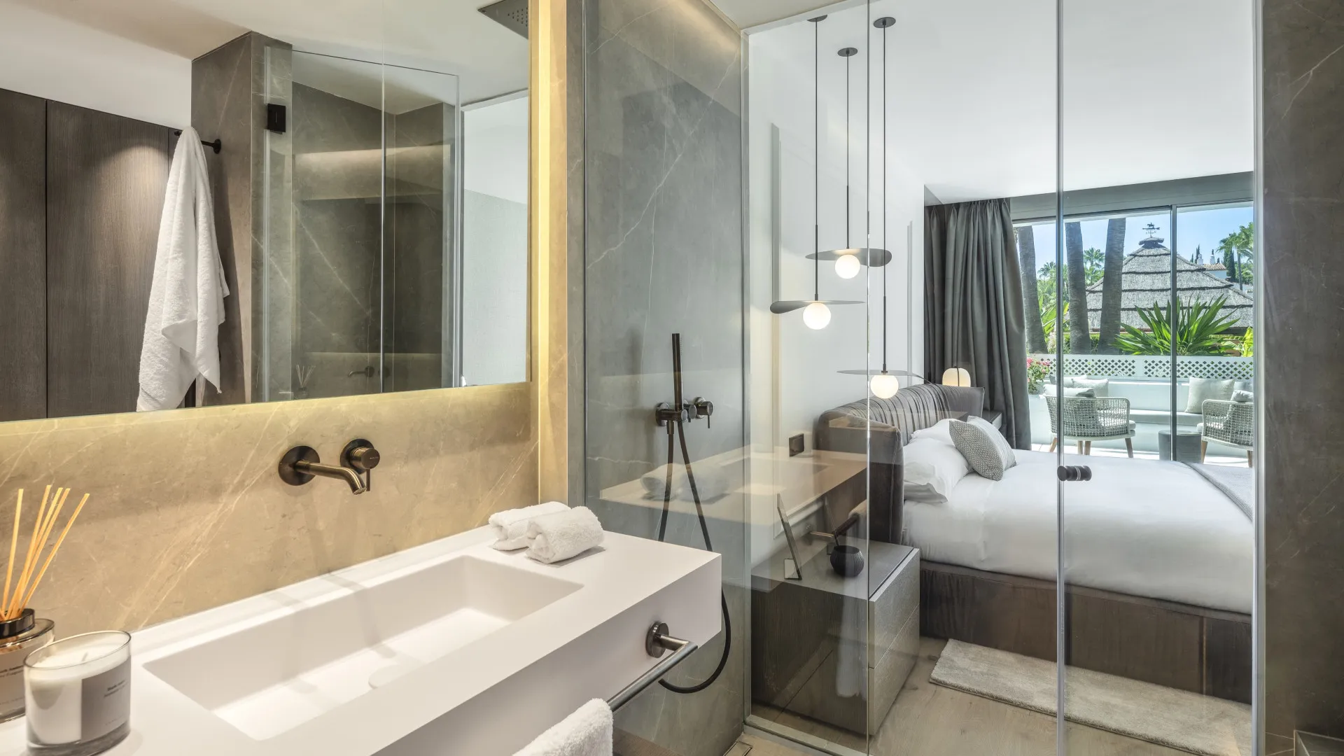 Se vende apartamento planta baja en Puente Romano