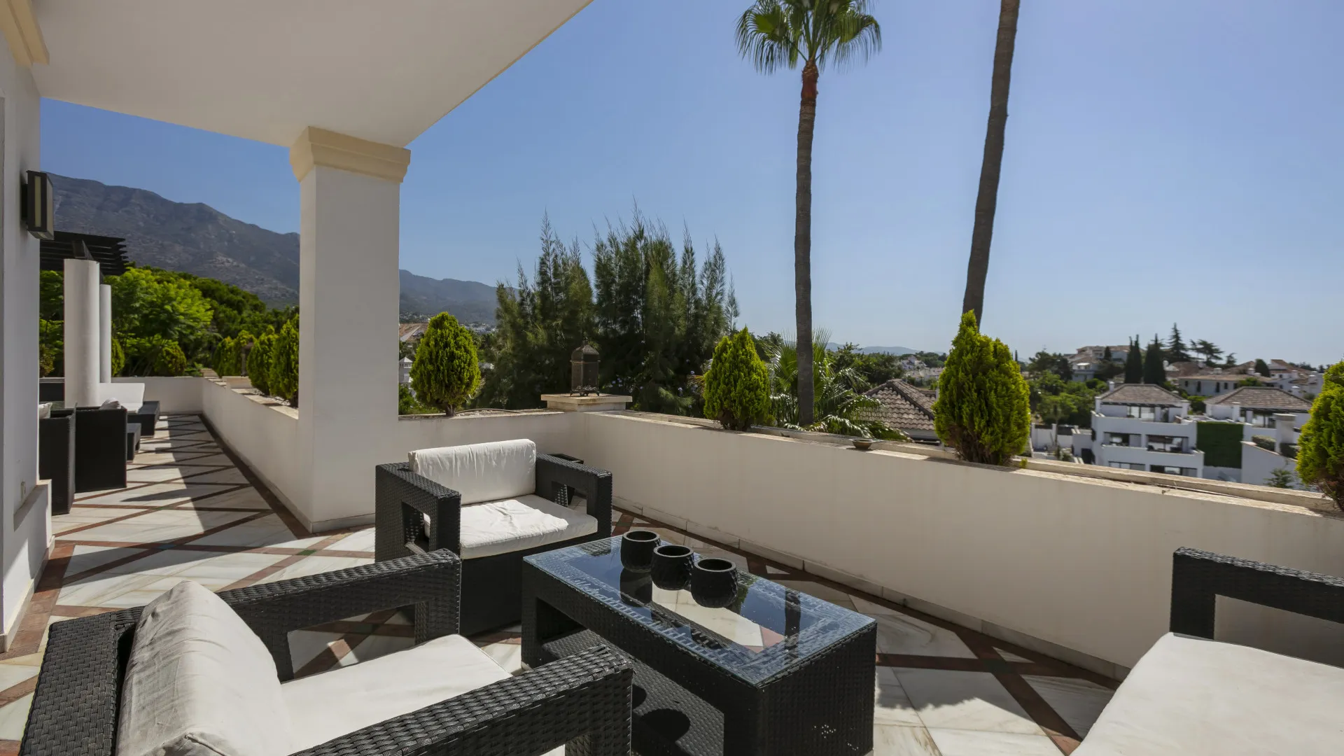 Monte Paraiso 4 bedrooms apartment for sale