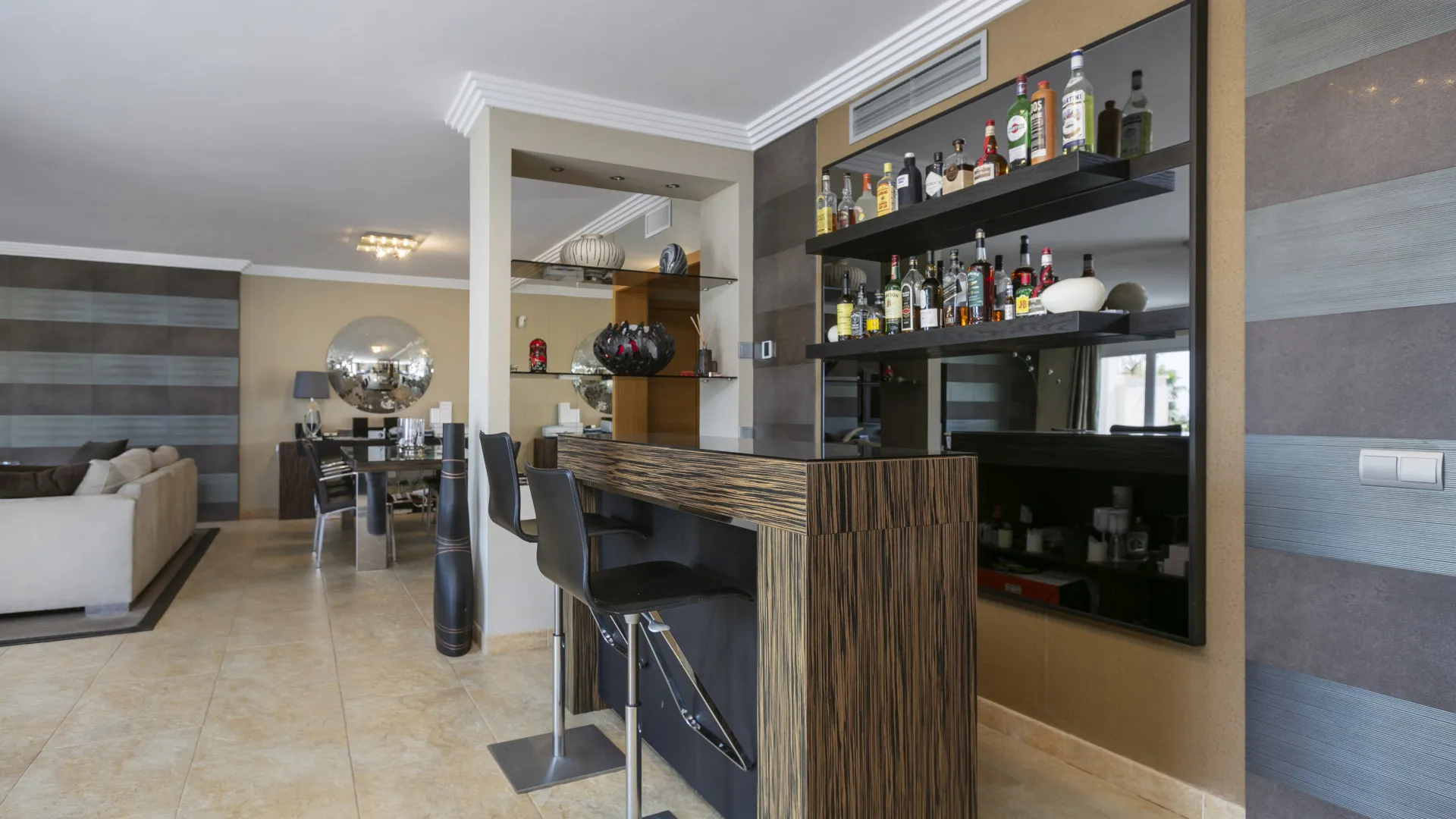 Monte Paraiso 4 bedrooms apartment for sale